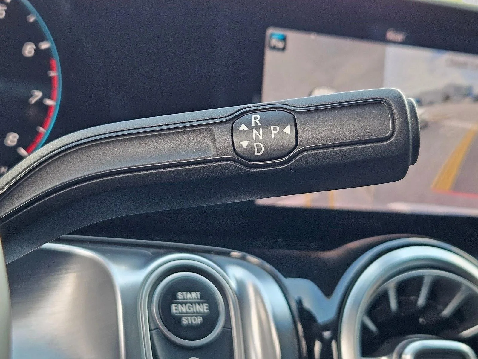 2020 Mercedes-Benz GLB GLB 250 4MATIC® SUV photo 10