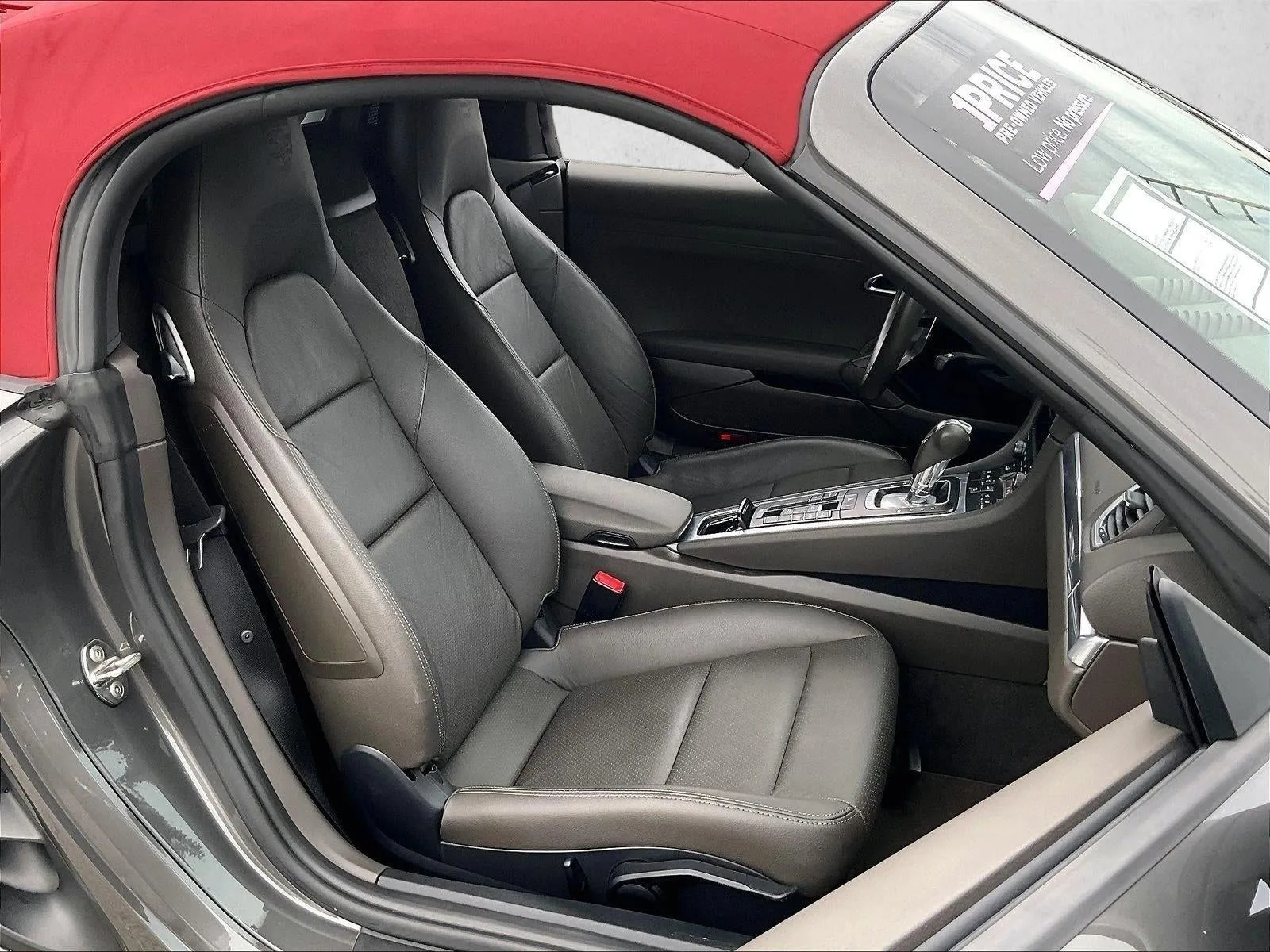 2019 Porsche 718 Boxster Base photo 9