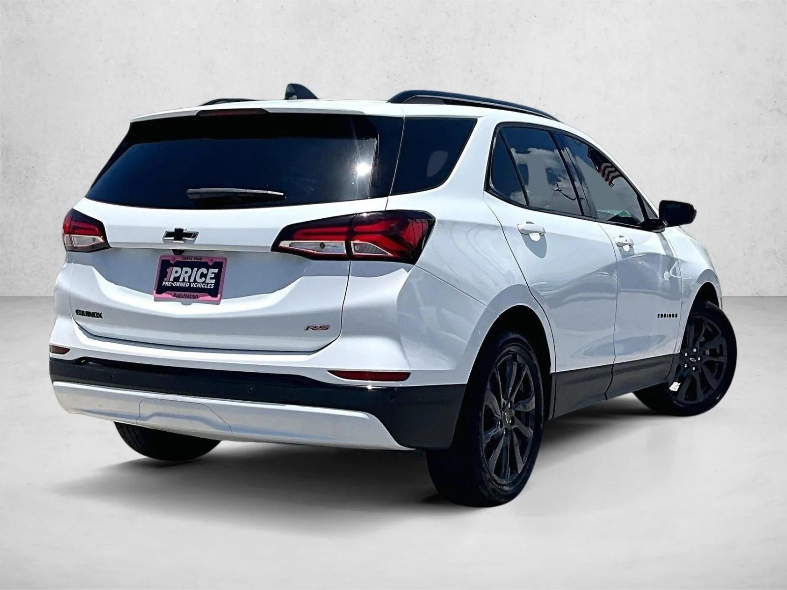 2024 Chevrolet Equinox RS photo 2