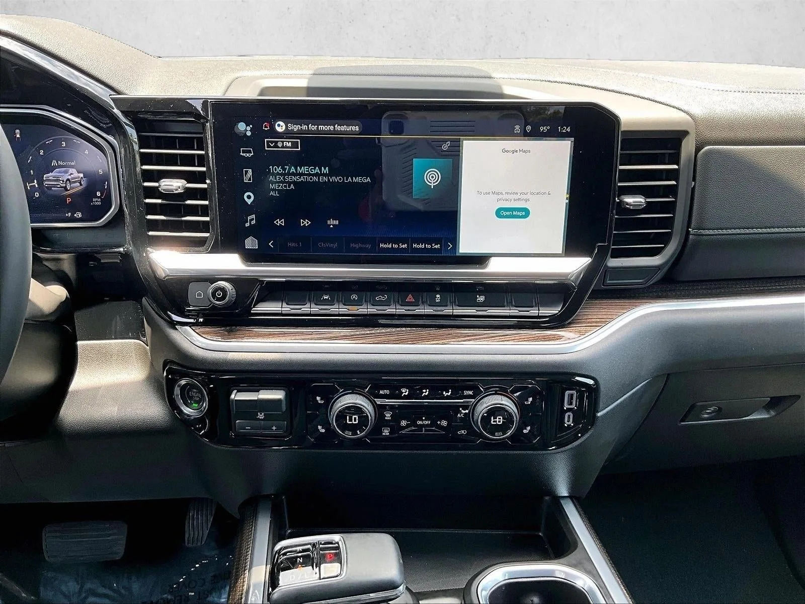 2026 Chevrolet Silverado 1500 RST photo 8