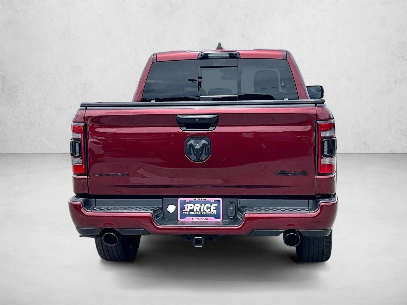 2024 RAM 1500 Limited Crew Cab 4x4 5'7" Box photo 4
