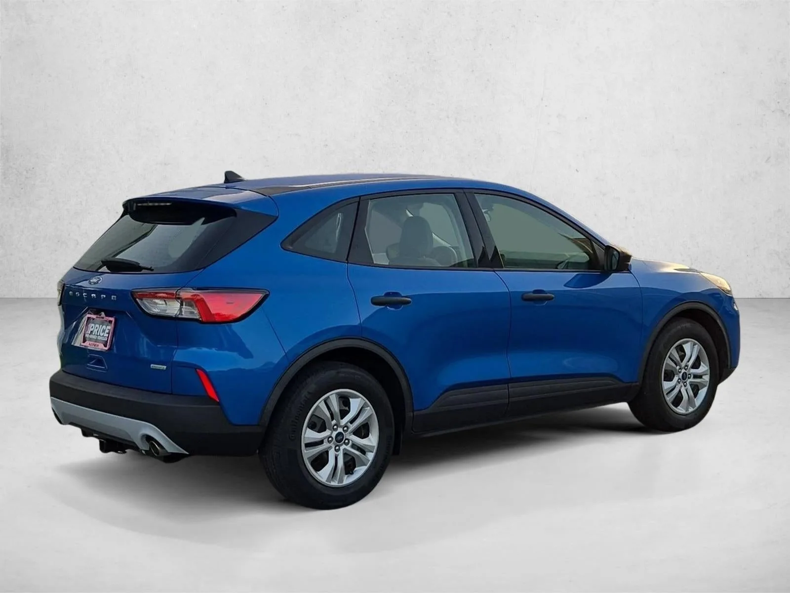 2020 Ford Escape S FWD photo 5
