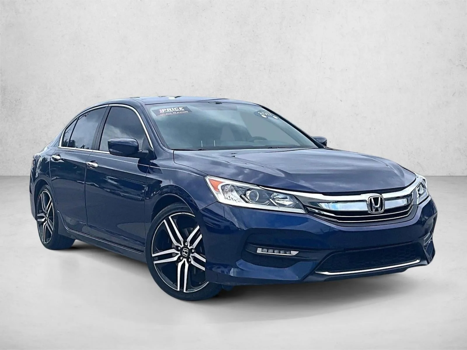 2017 Honda Accord Sport photo 11