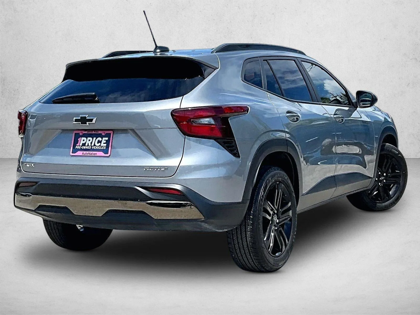 2024 Chevrolet Trax ACTIV photo 2