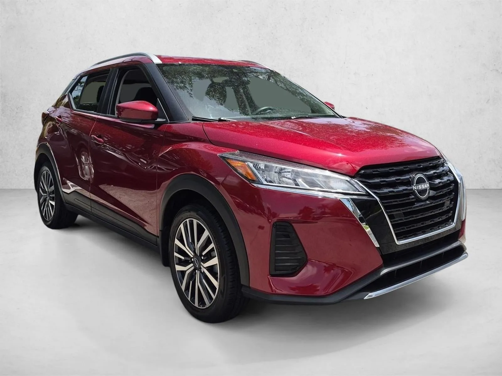 2023 Nissan Kicks SV FWD photo 3