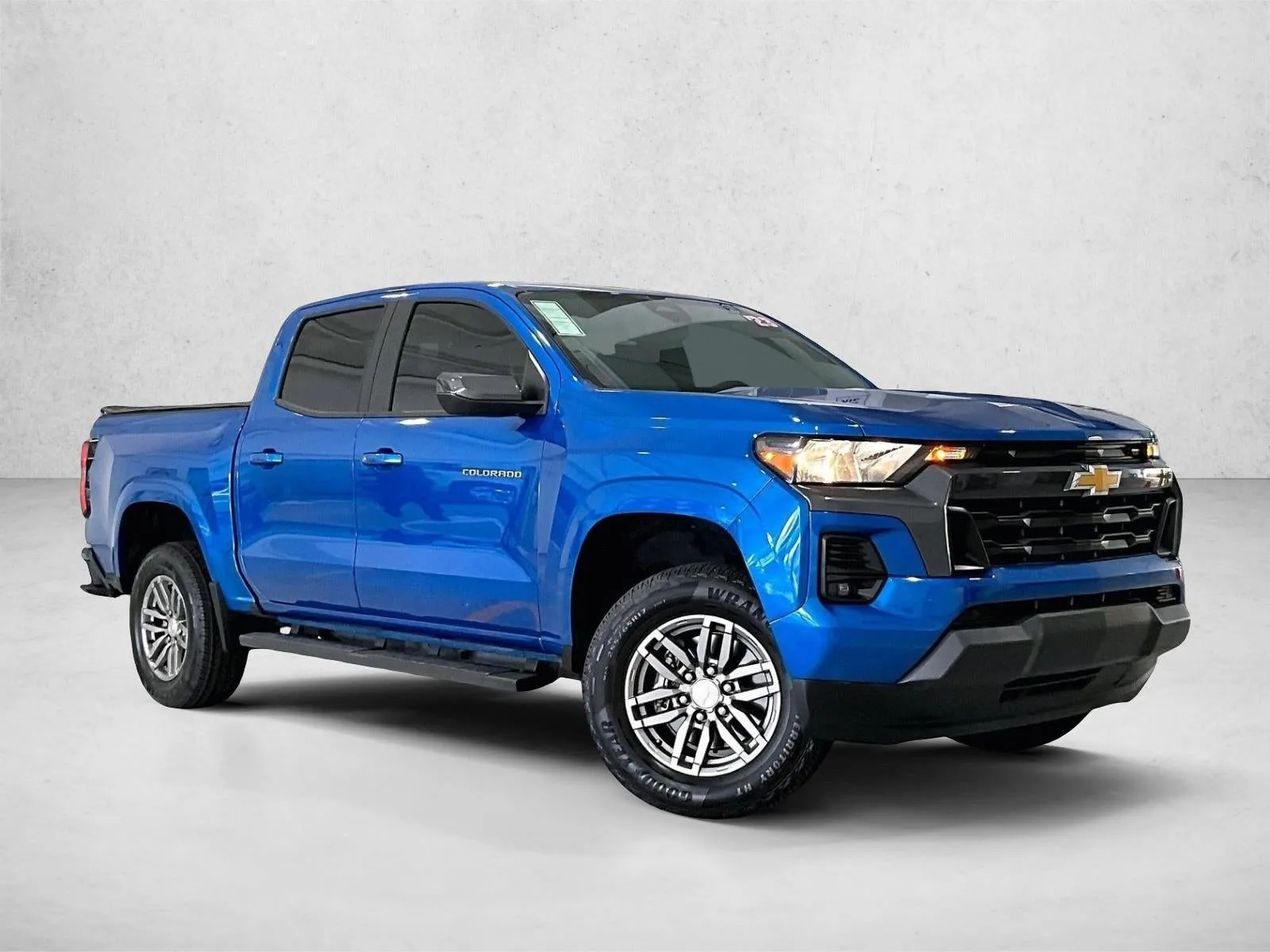 2023 Chevrolet Colorado LT photo 12