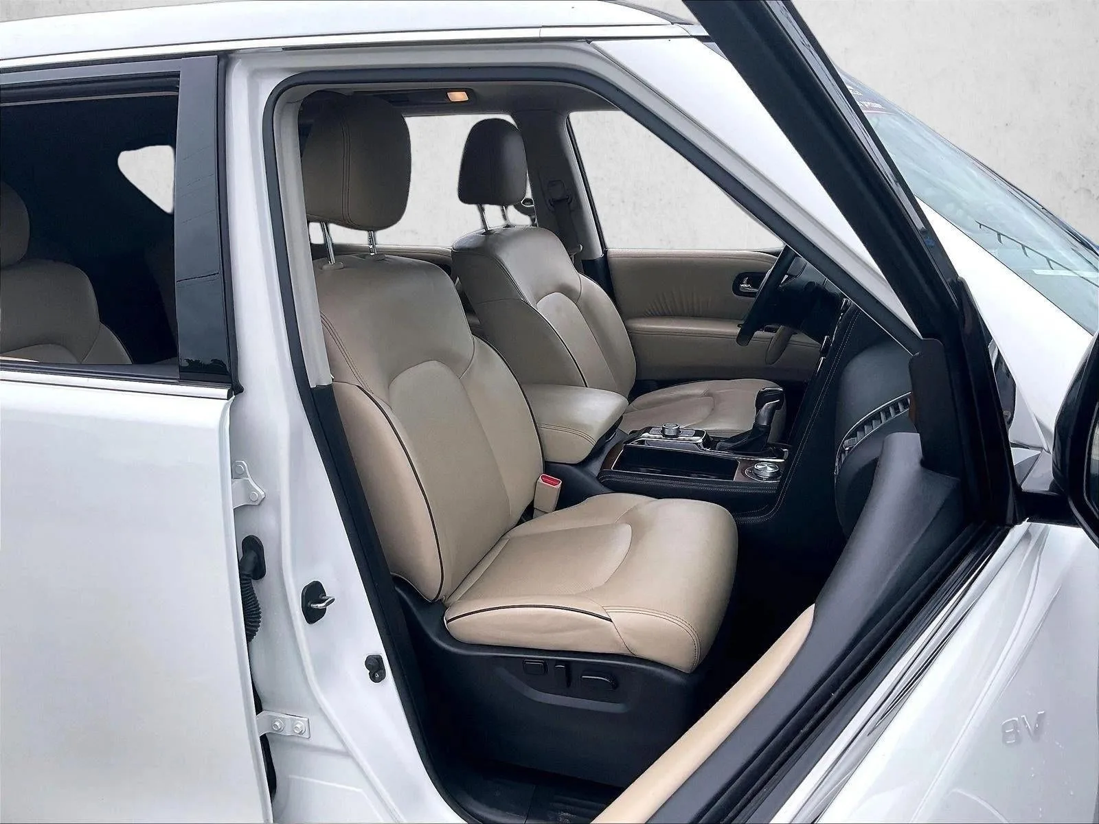 2022 Nissan Armada SL 4WD photo 9