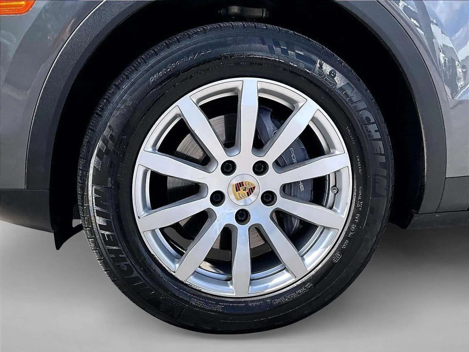 2020 Porsche Cayenne Base photo 10