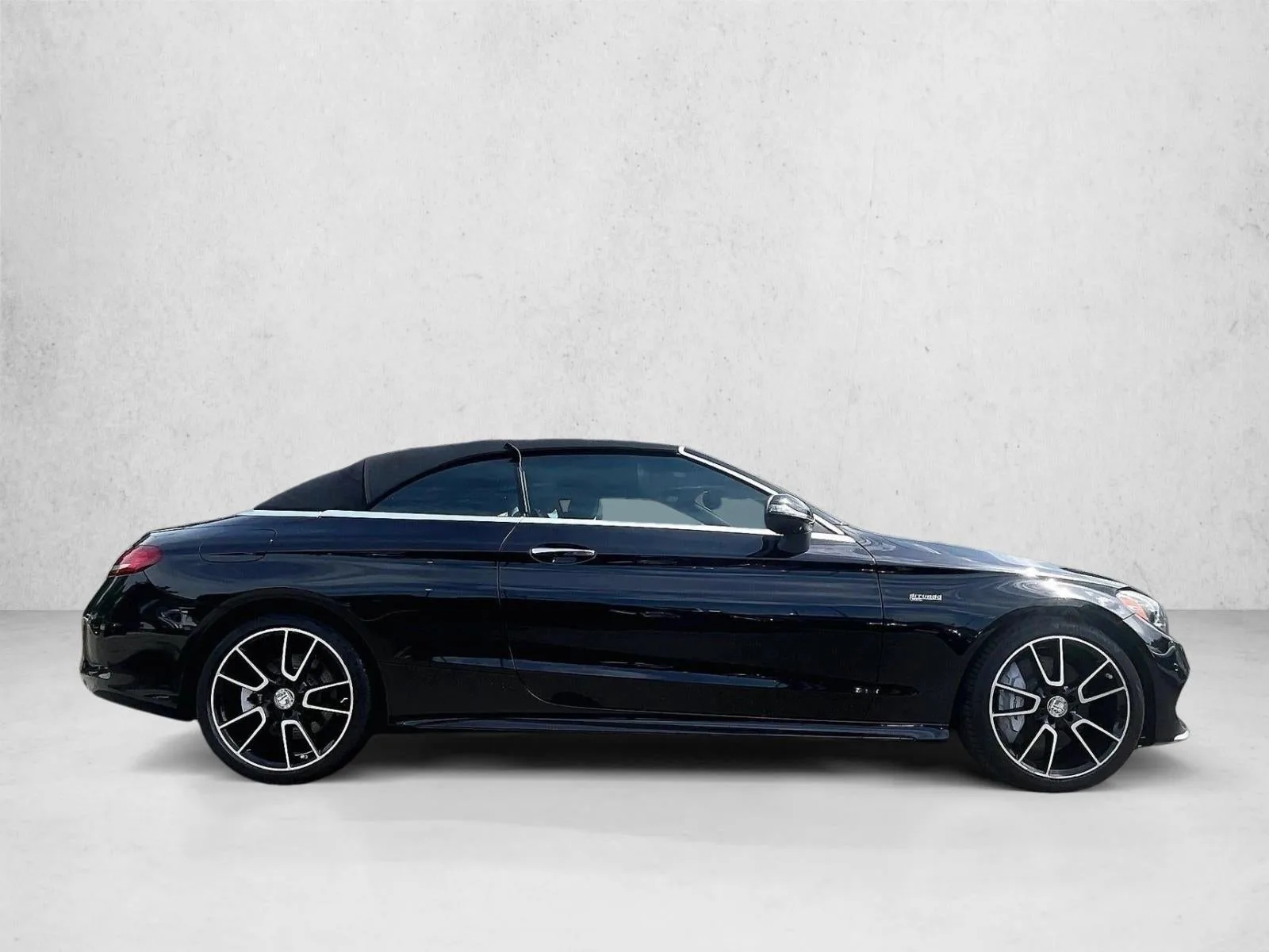 2017 Mercedes-Benz AMG® C 43 4MATIC® photo 5