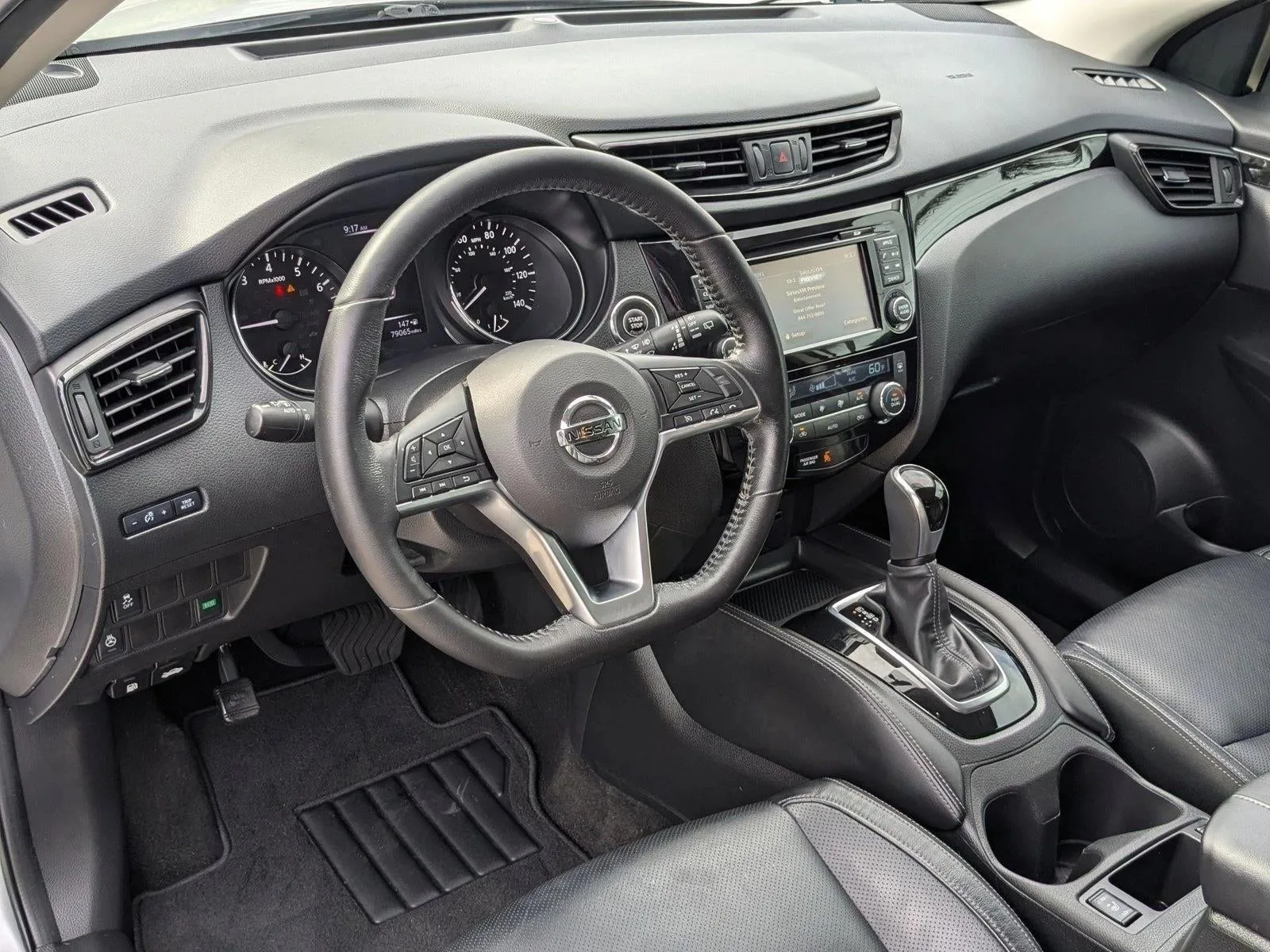 2017 Nissan Rogue Sport FWD SL photo 10