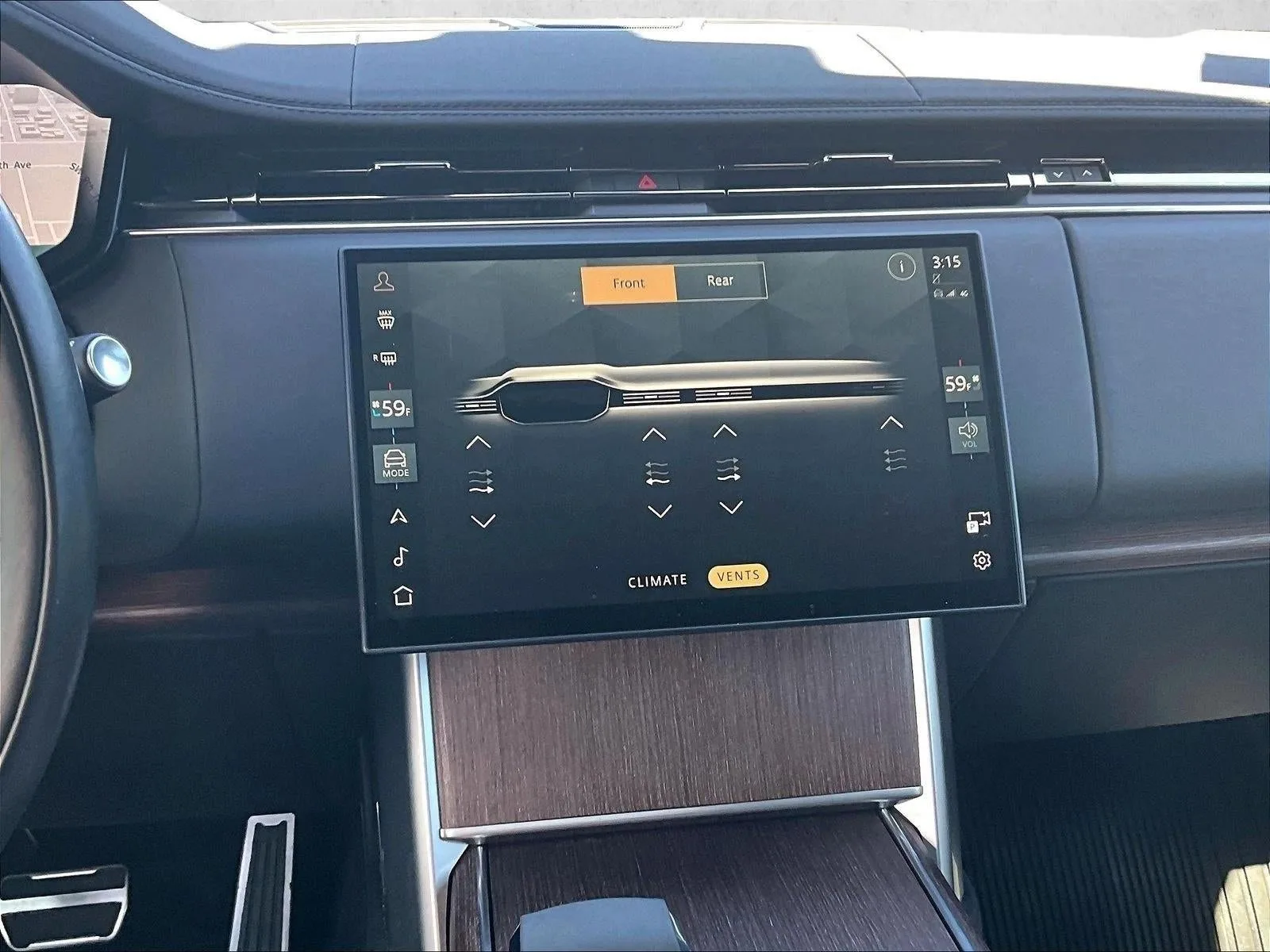 2024 Land Rover Range Rover SE photo 7