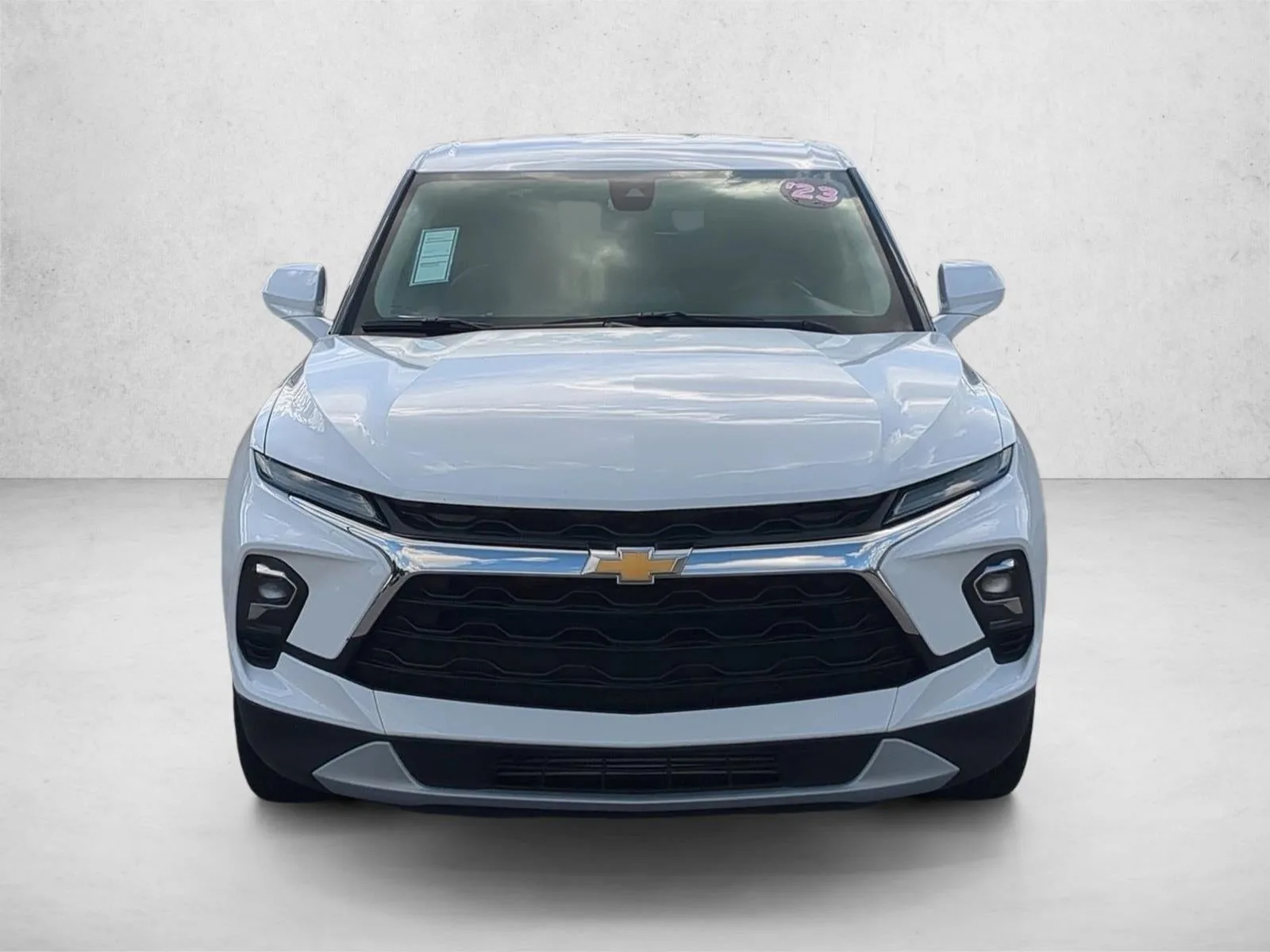 2023 Chevrolet Blazer Base photo 2