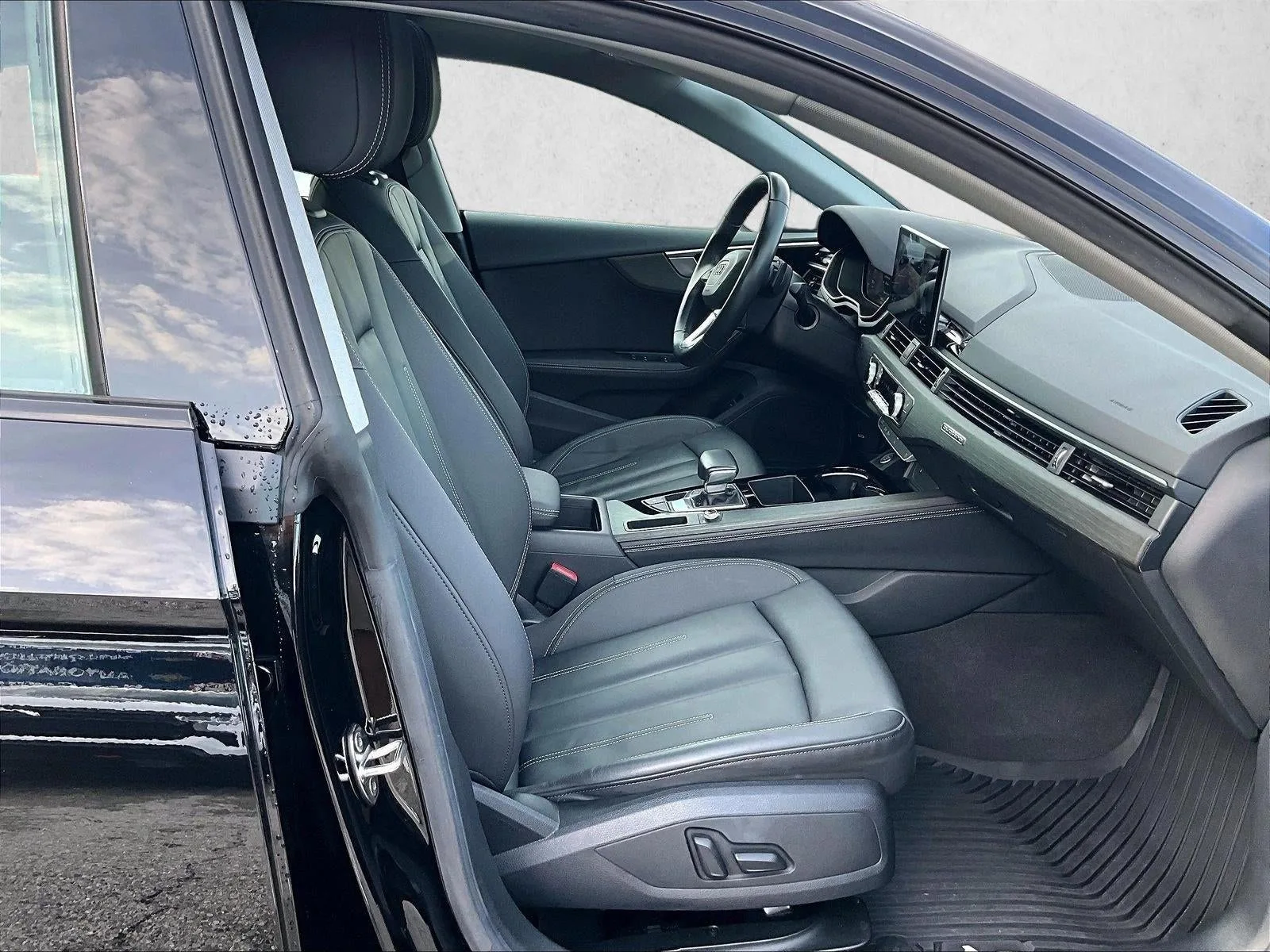 2022 Audi A5 Sportback Premium Plus 40 TFSI quattro S tronic photo 9