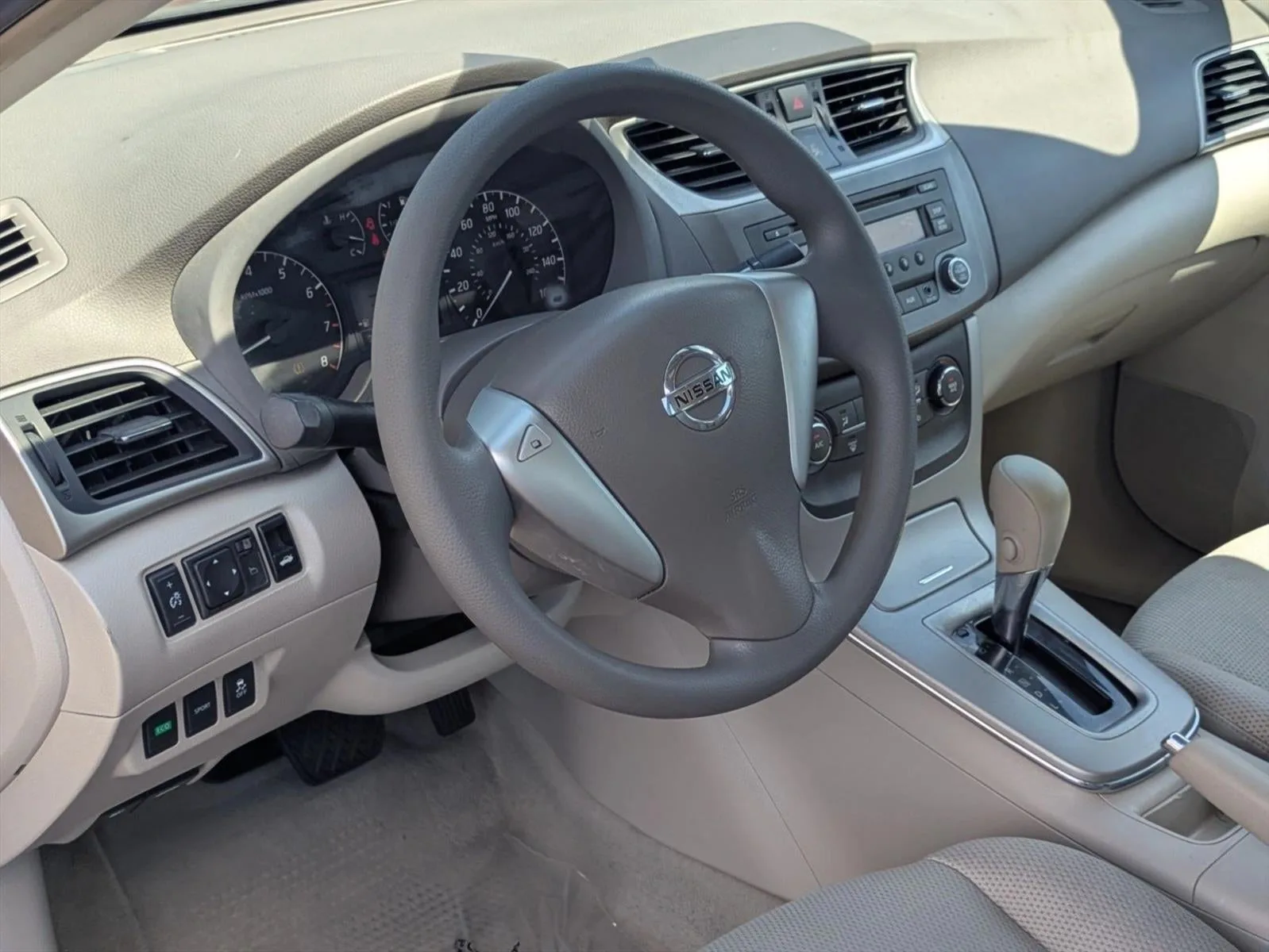 2013 Nissan Sentra 4dr Sdn I4 CVT S photo 10