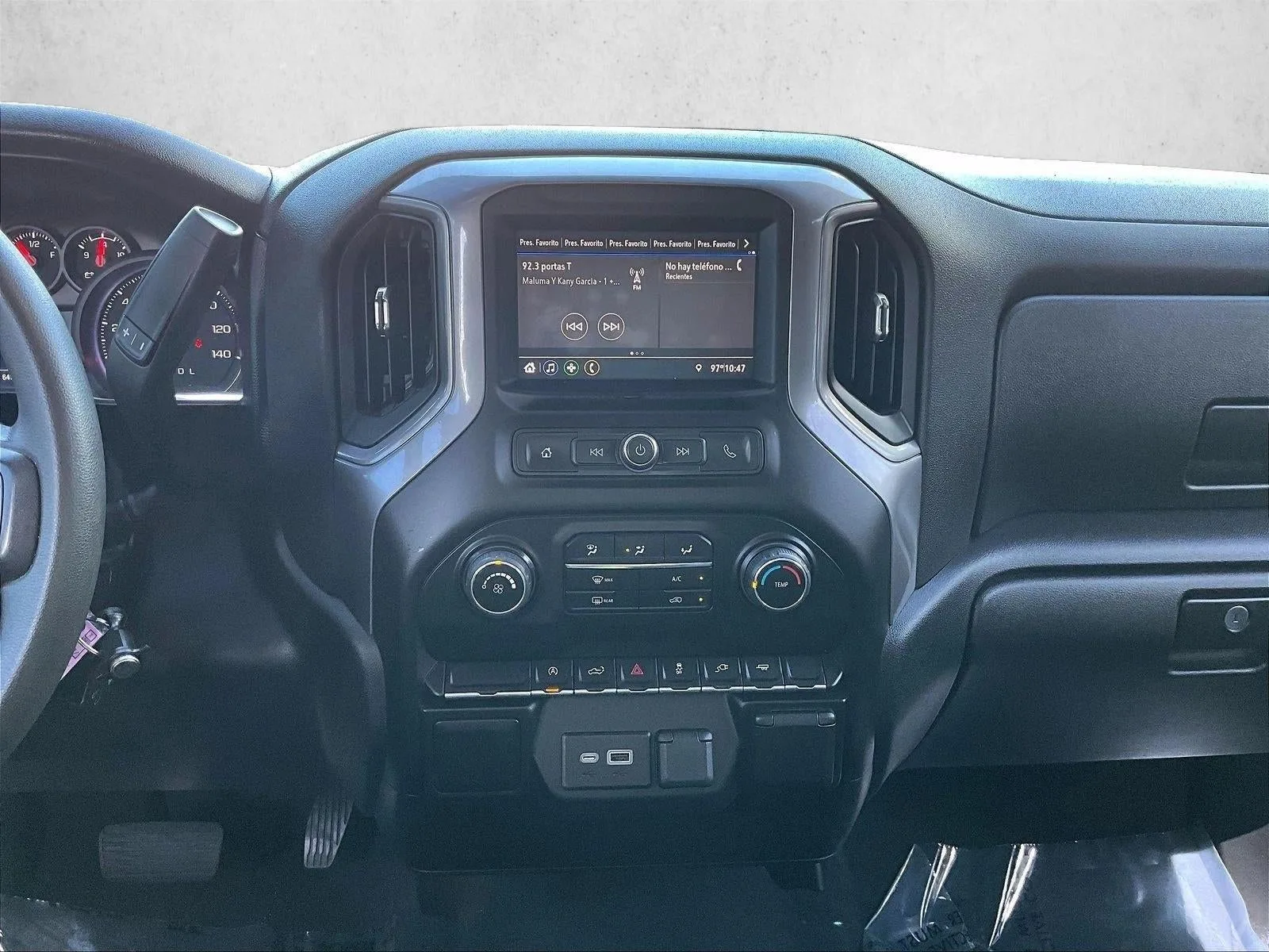 2021 Chevrolet Silverado 1500 Custom photo 8