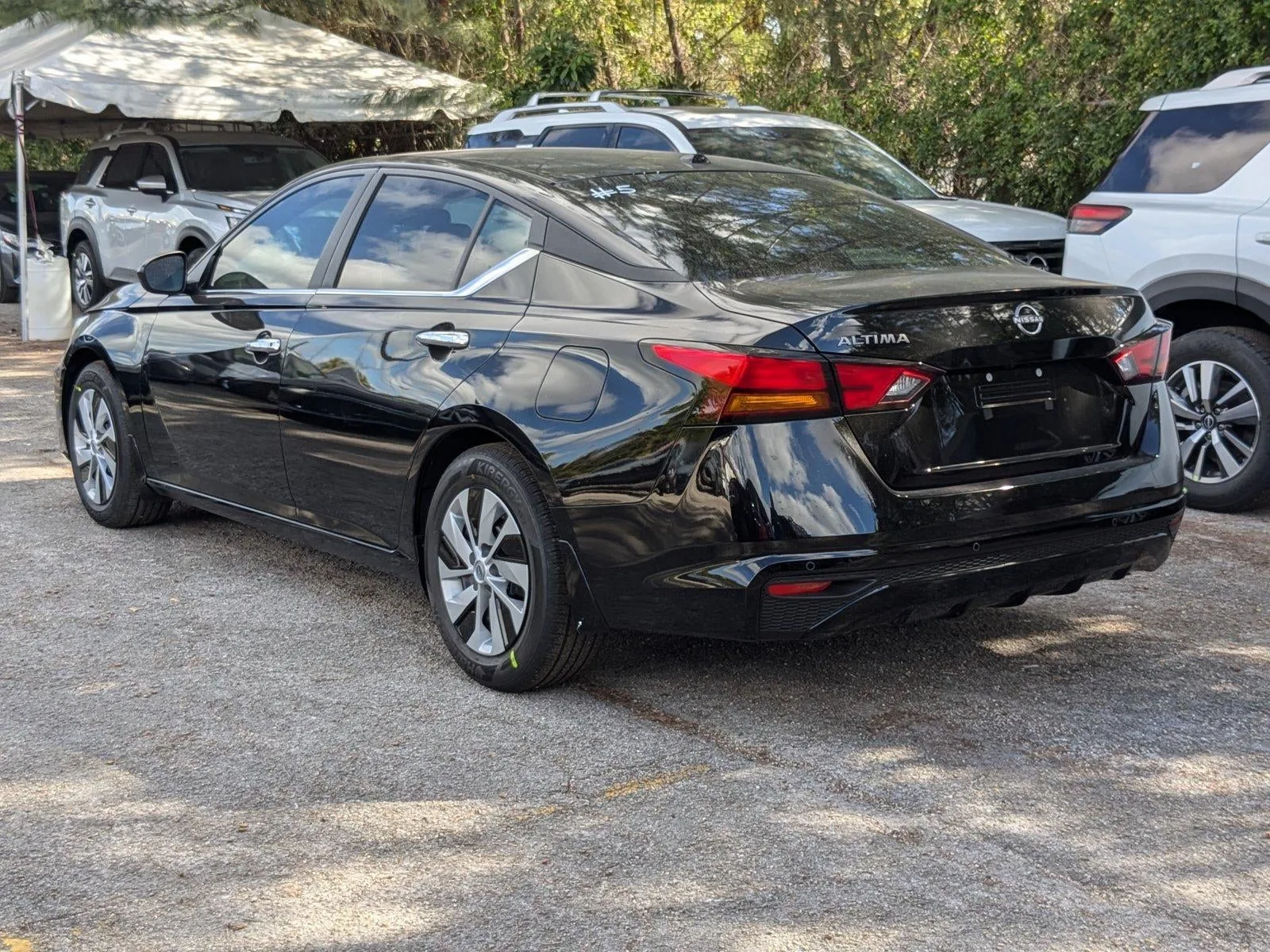 2025 Nissan Altima S FWD photo 8