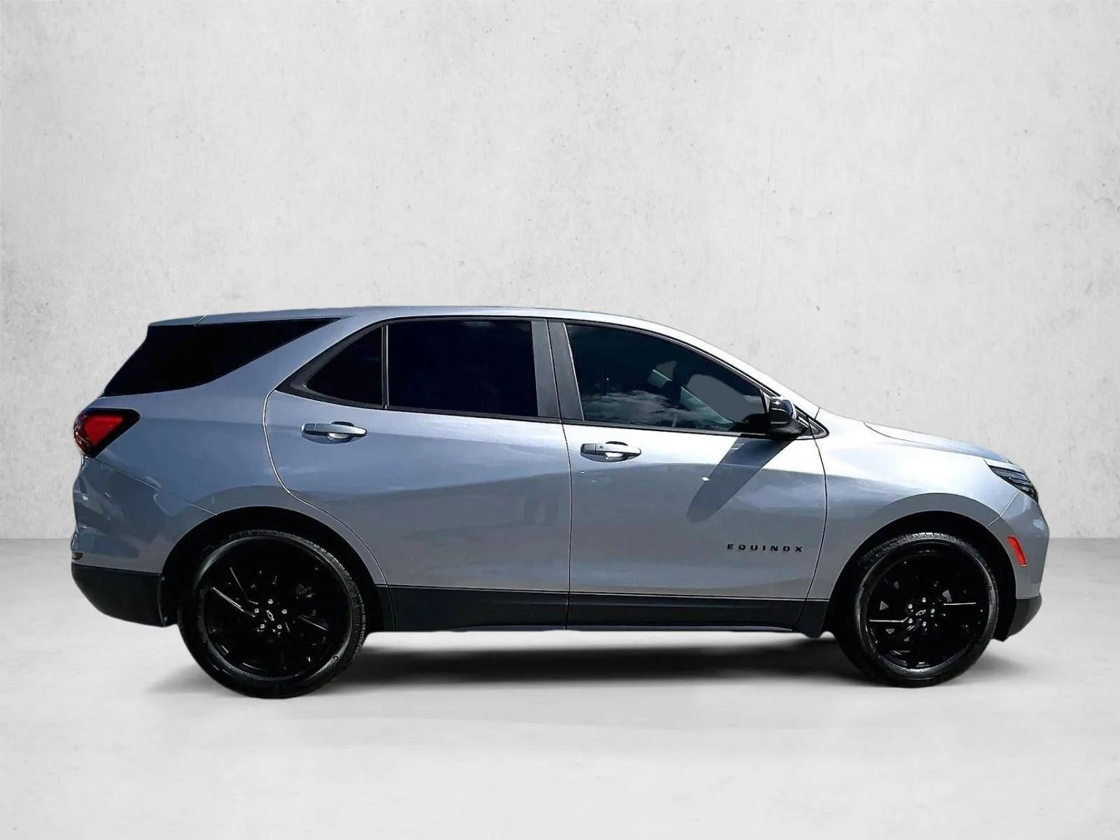 2024 Chevrolet Equinox LS photo 5