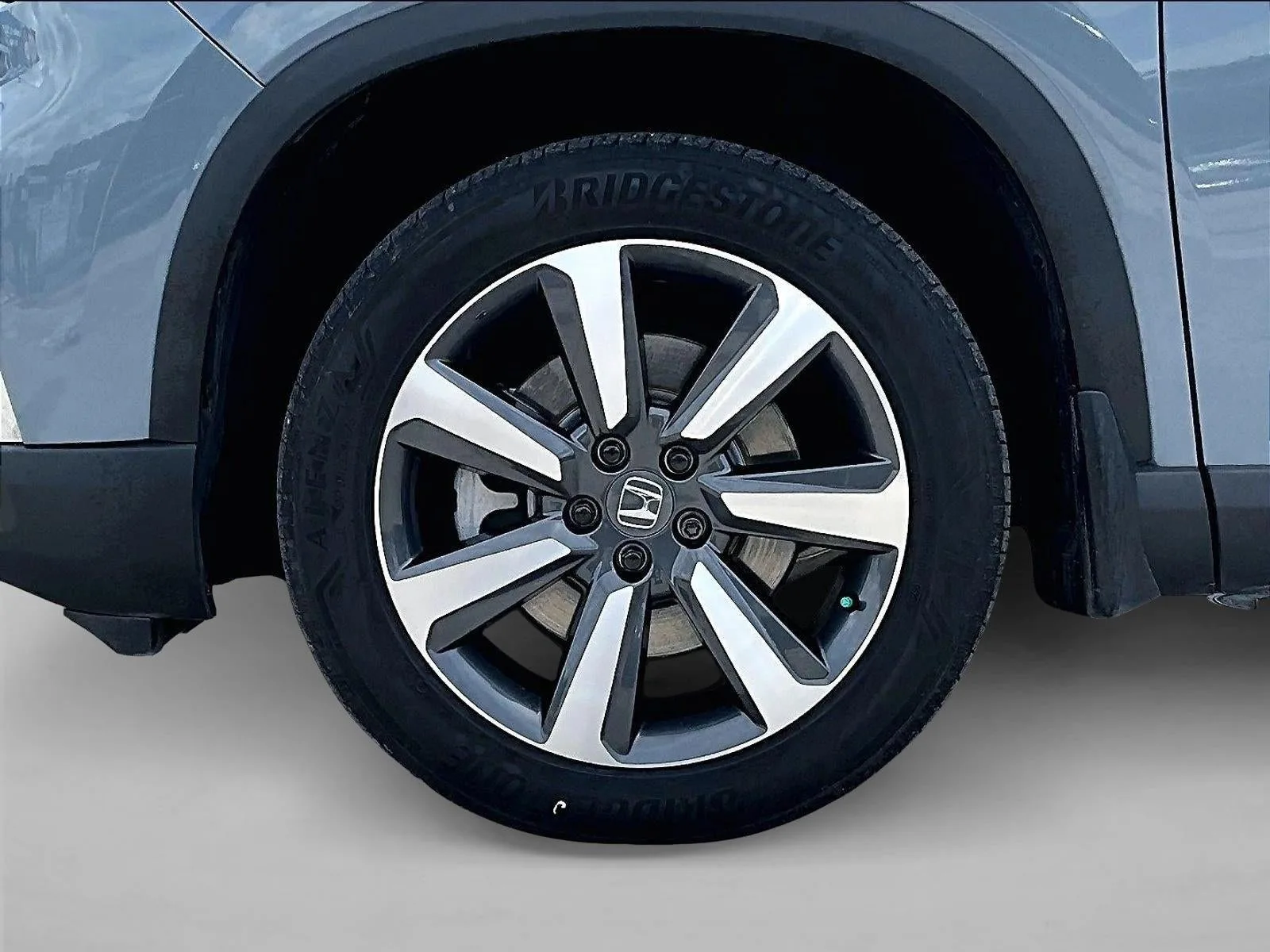 2025 Honda Pilot Touring photo 10