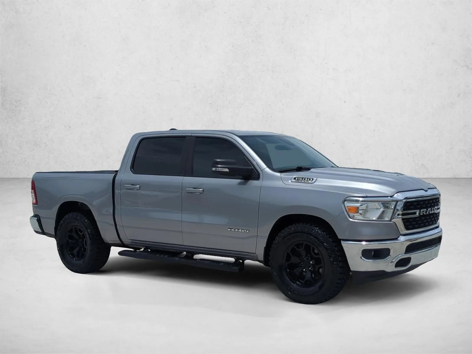2022 RAM 1500 Big Horn 4x2 Crew Cab 5'7" Box photo 3