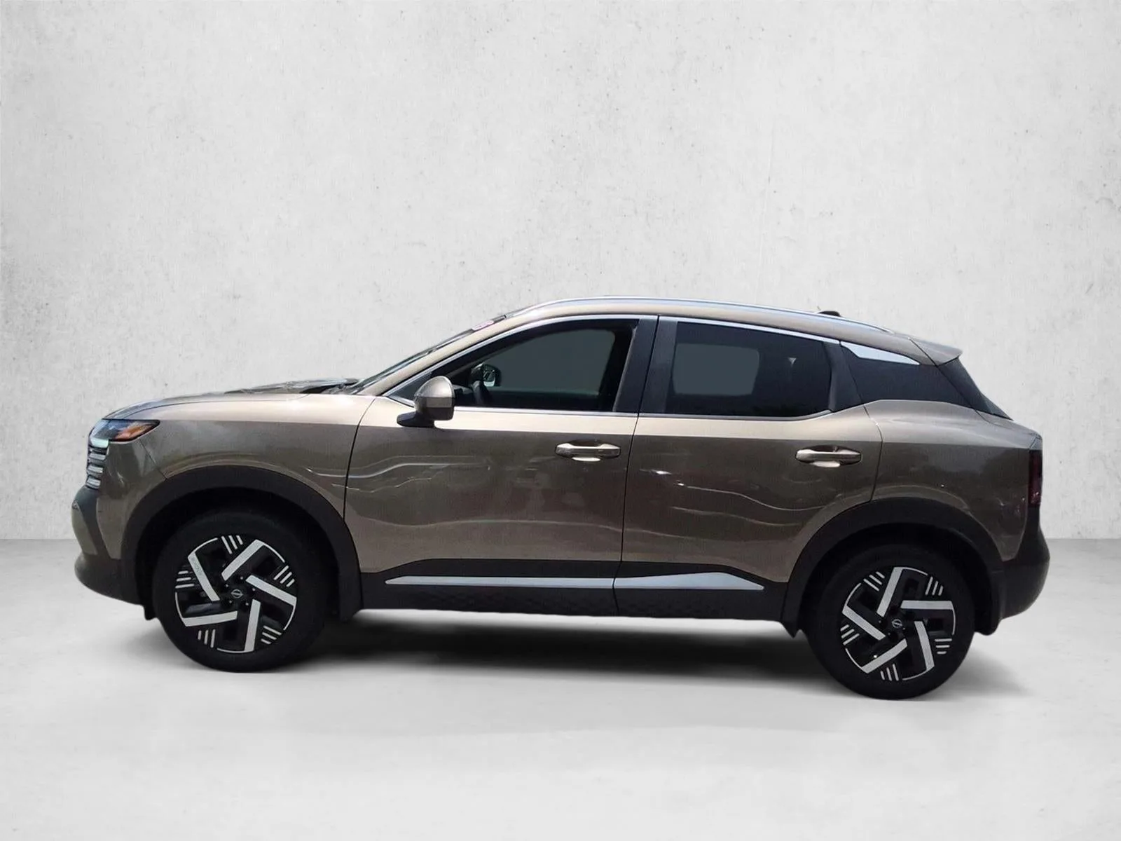 2025 Nissan Kicks SV FWD photo 9