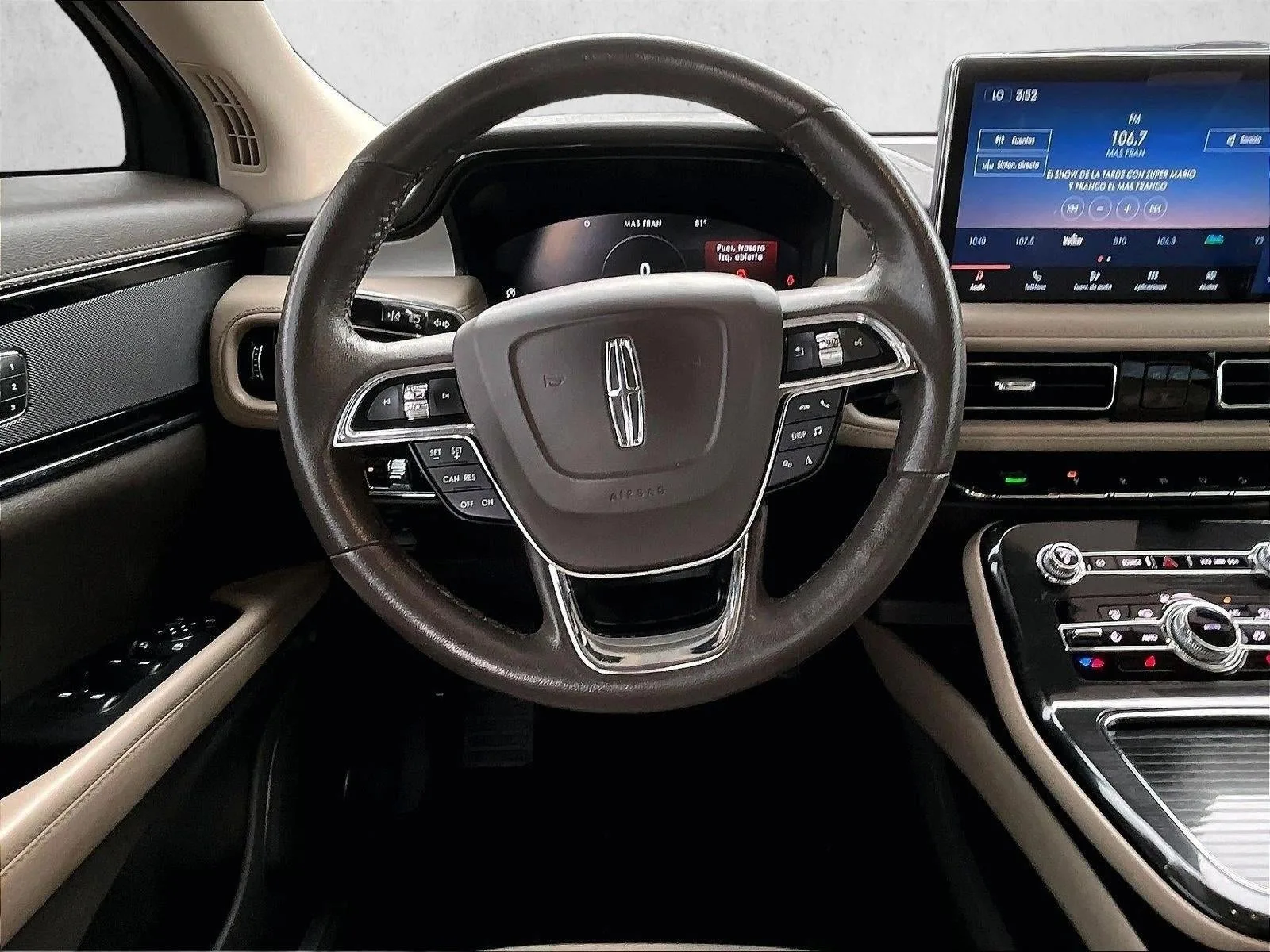 2023 Lincoln Nautilus Standard photo 7