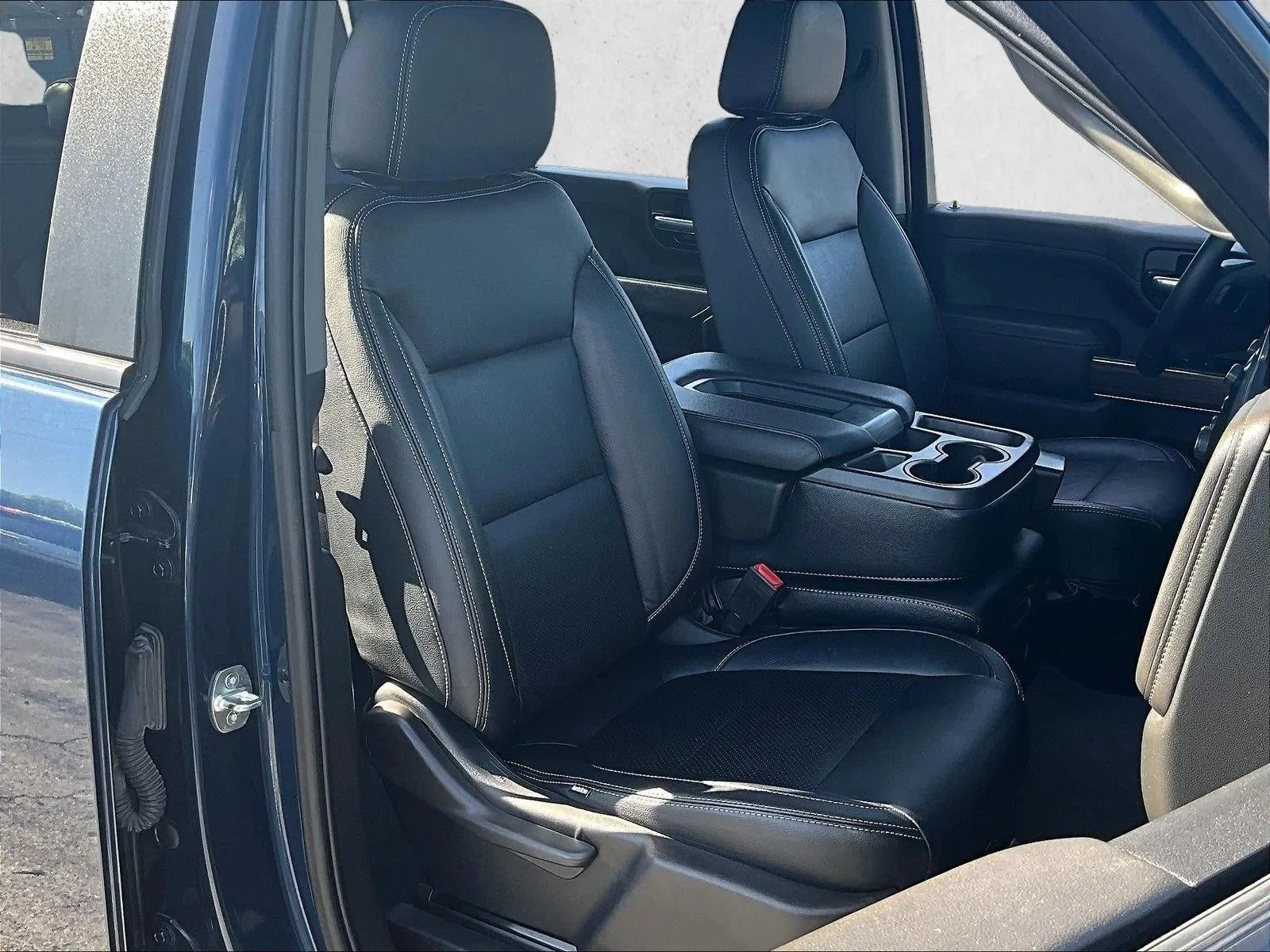 2022 Chevrolet Silverado 2500 HD LT photo 9