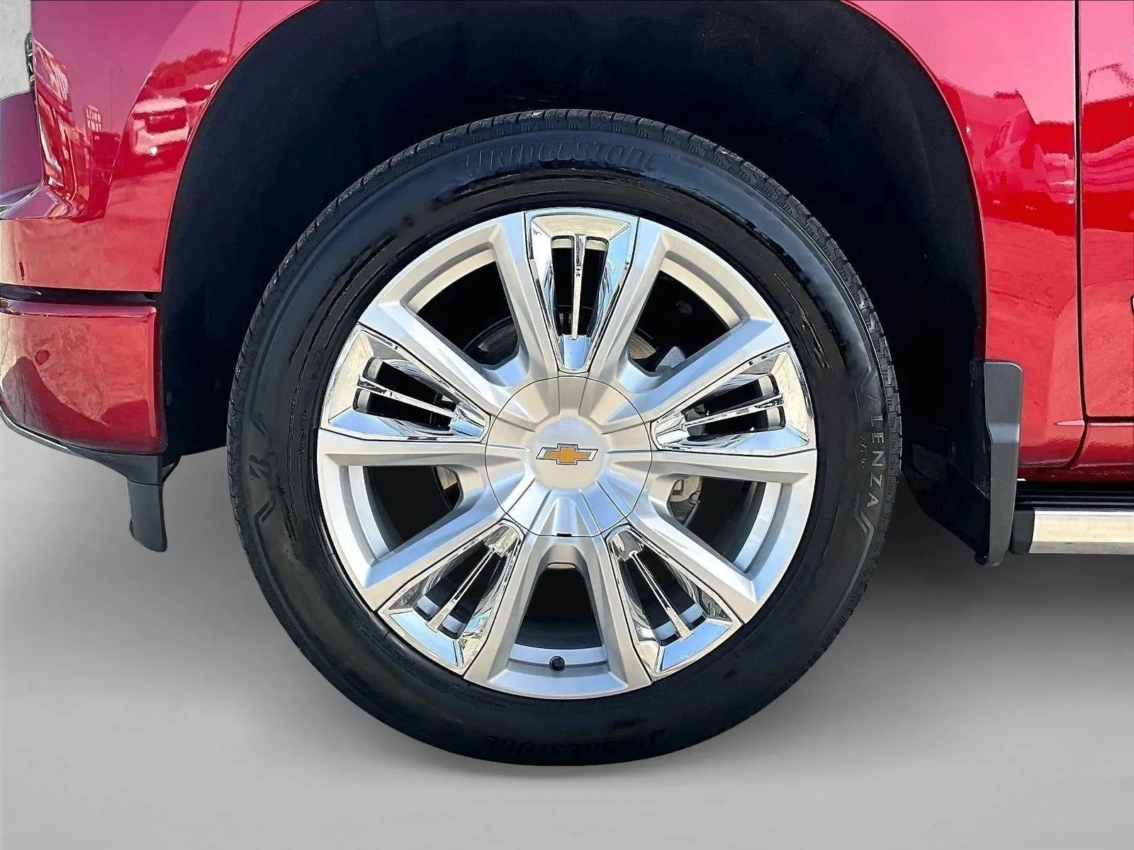 2024 Chevrolet Silverado 1500 High Country photo 10