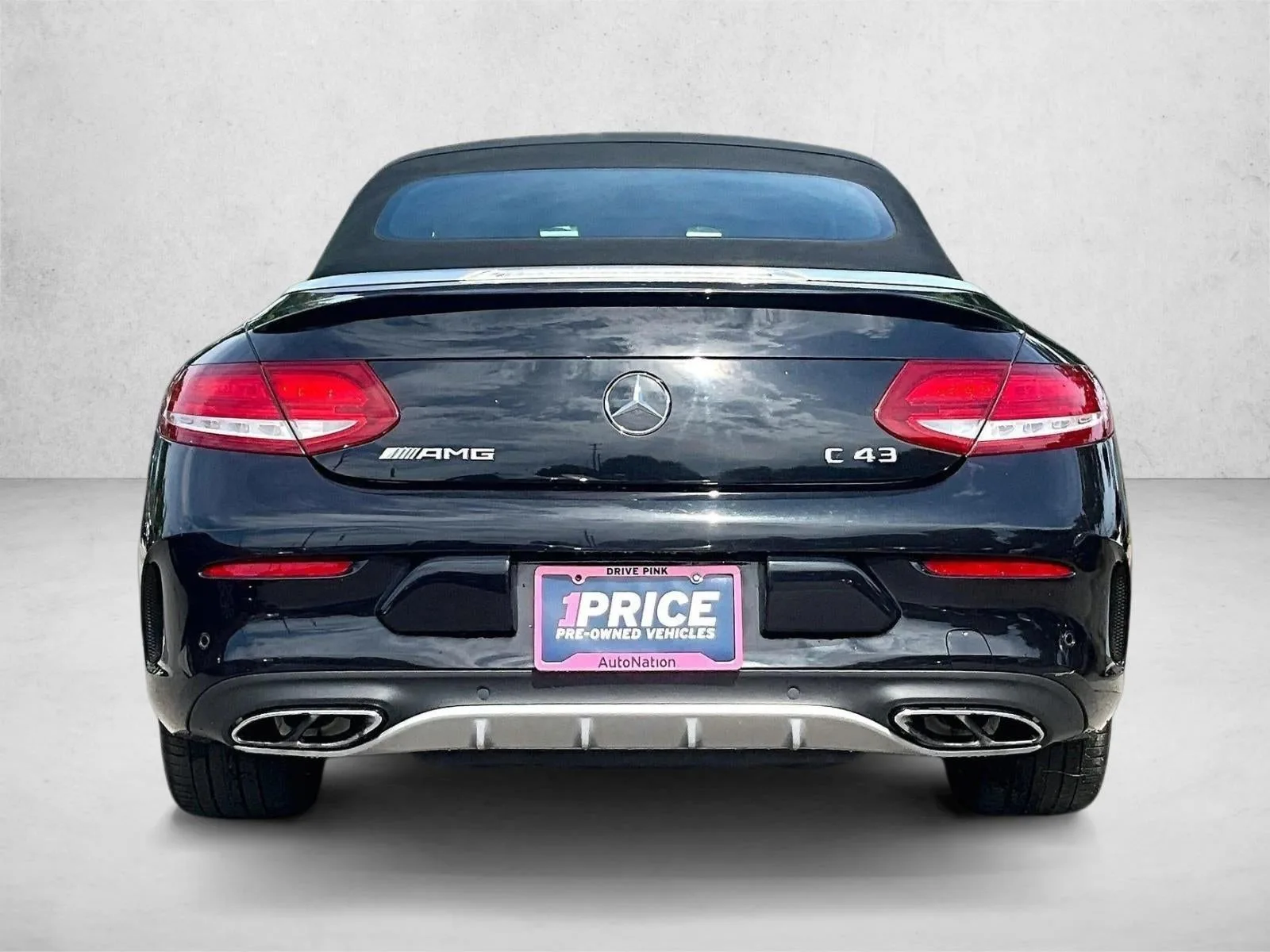2017 Mercedes-Benz AMG® C 43 4MATIC® photo 4