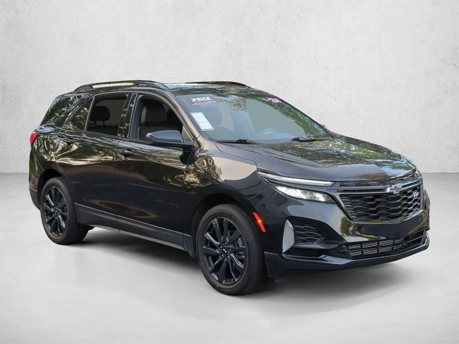 2024 Chevrolet Equinox FWD RS photo 3