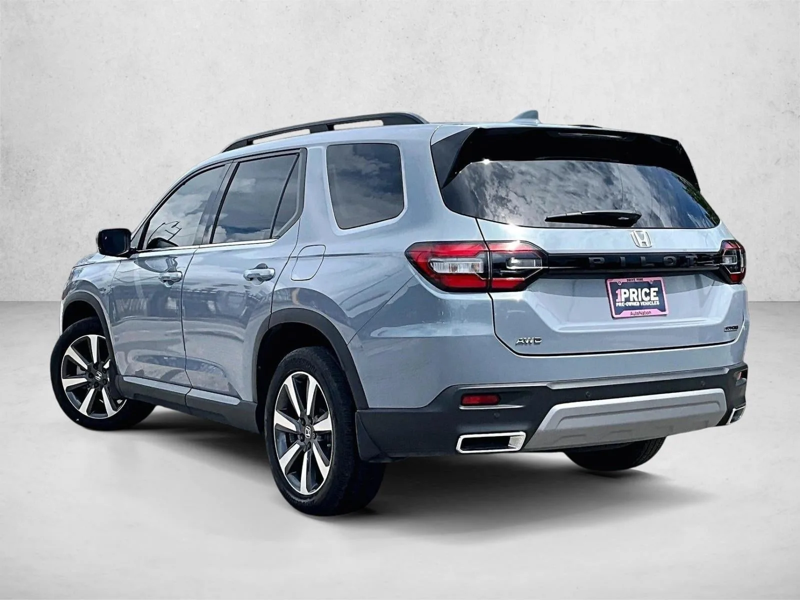 2025 Honda Pilot Touring photo 12
