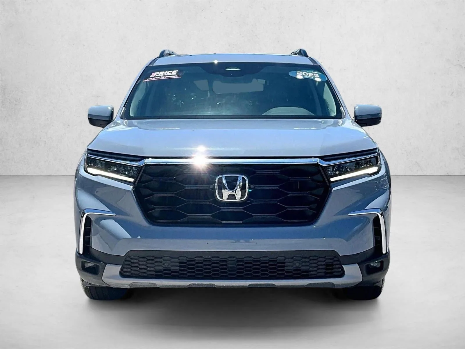 2025 Honda Pilot Touring photo 3