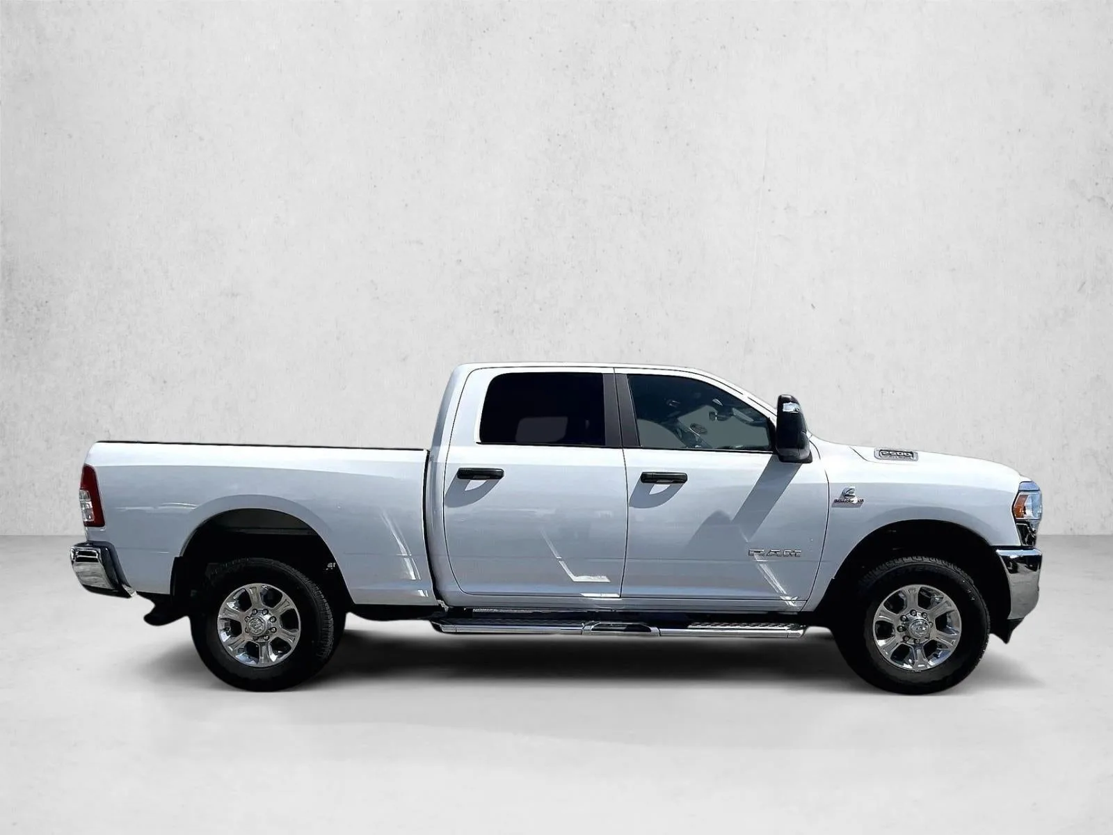 2024 RAM 2500 Big Horn Crew Cab 4x4 6'4" Box photo 5