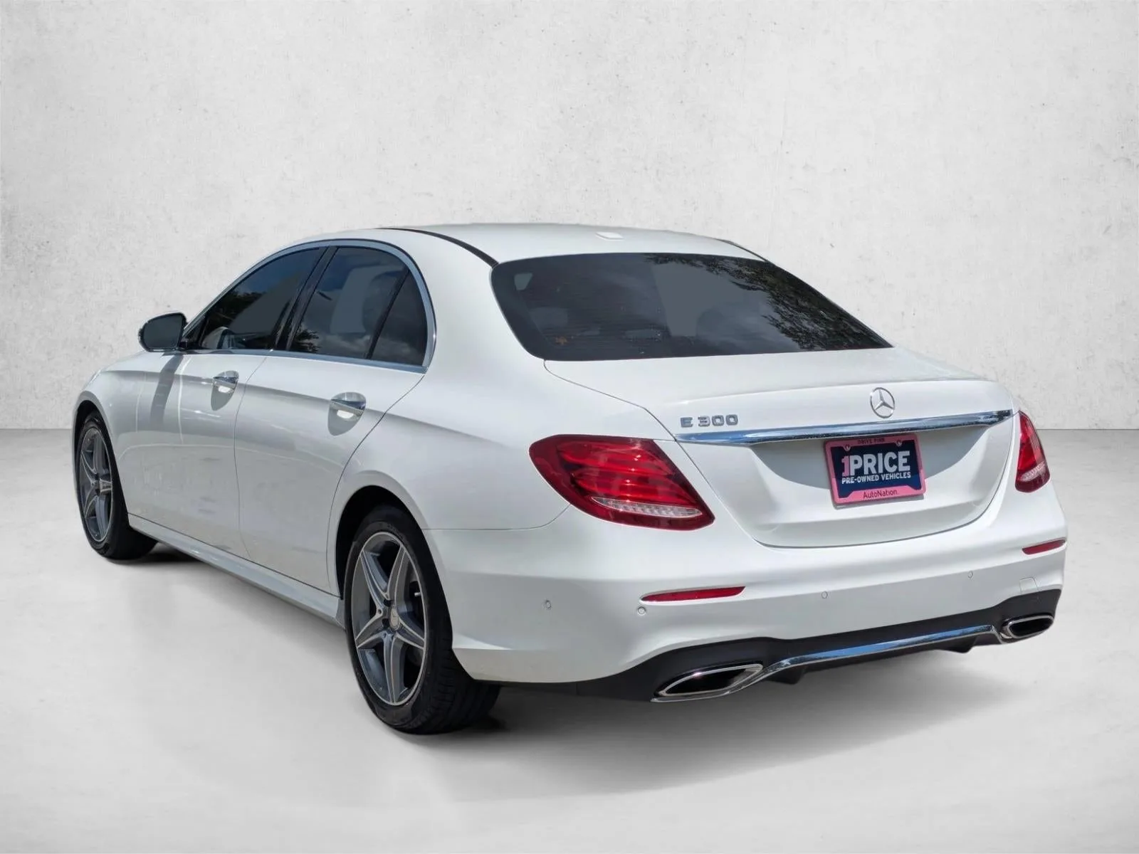 2017 Mercedes-Benz E-Class E 300 Sport RWD Sedan photo 8