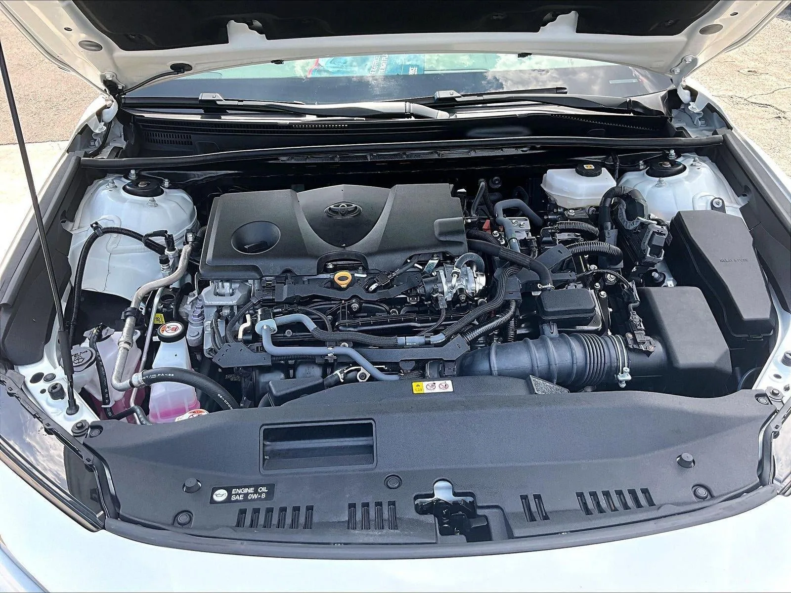 2025 Toyota Camry SE photo 11