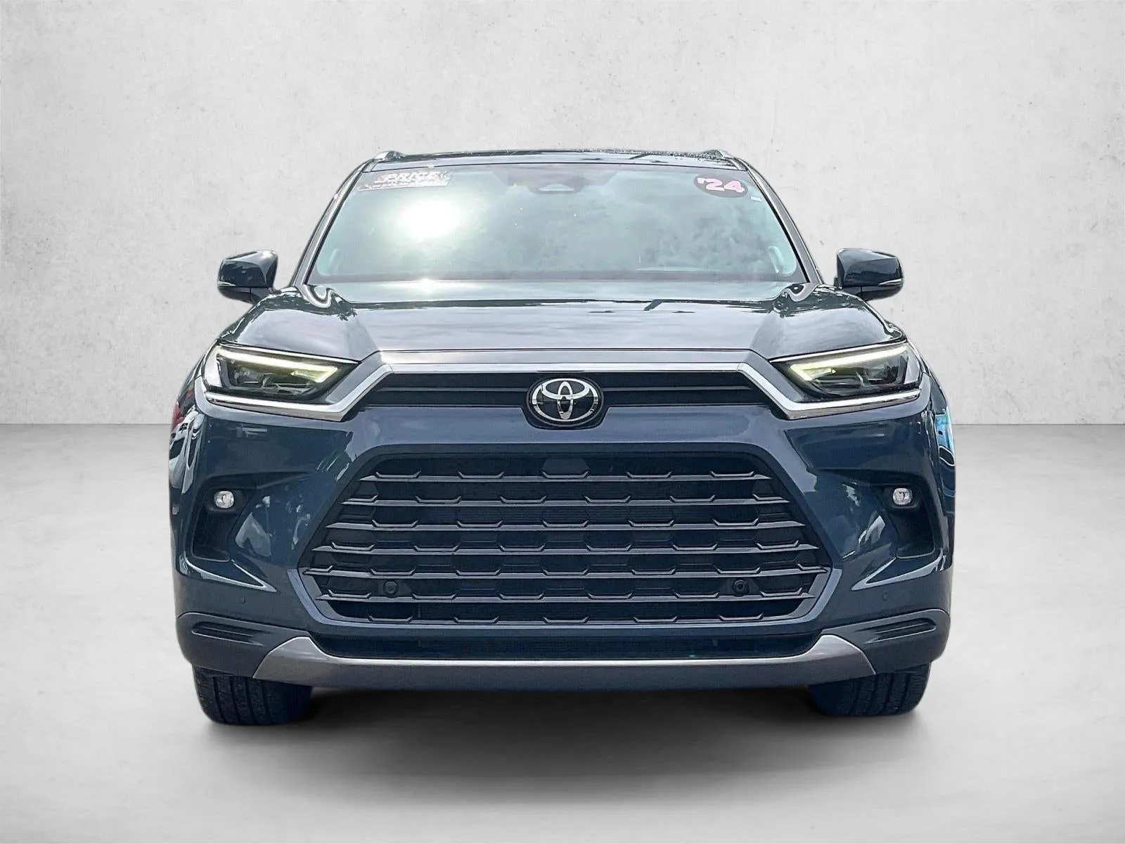2024 Toyota Grand Highlander Limited photo 3