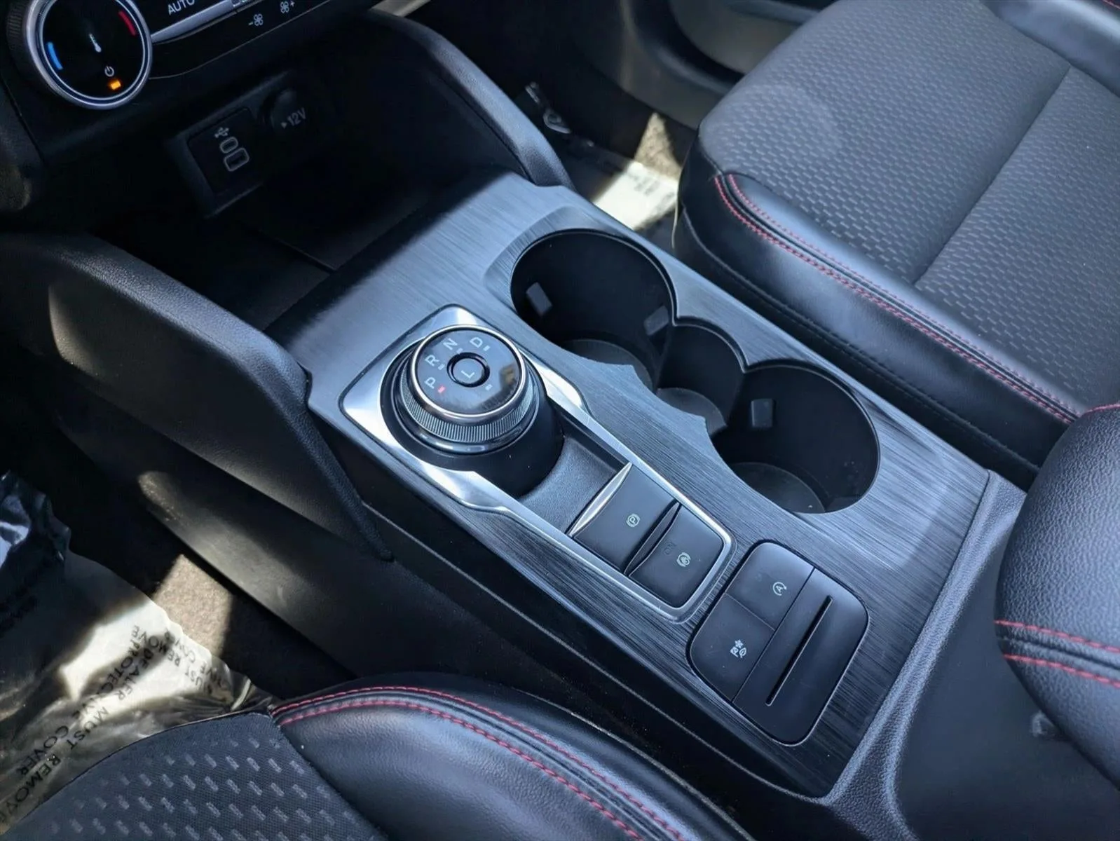 2025 Ford Escape ST-Line FWD photo 11