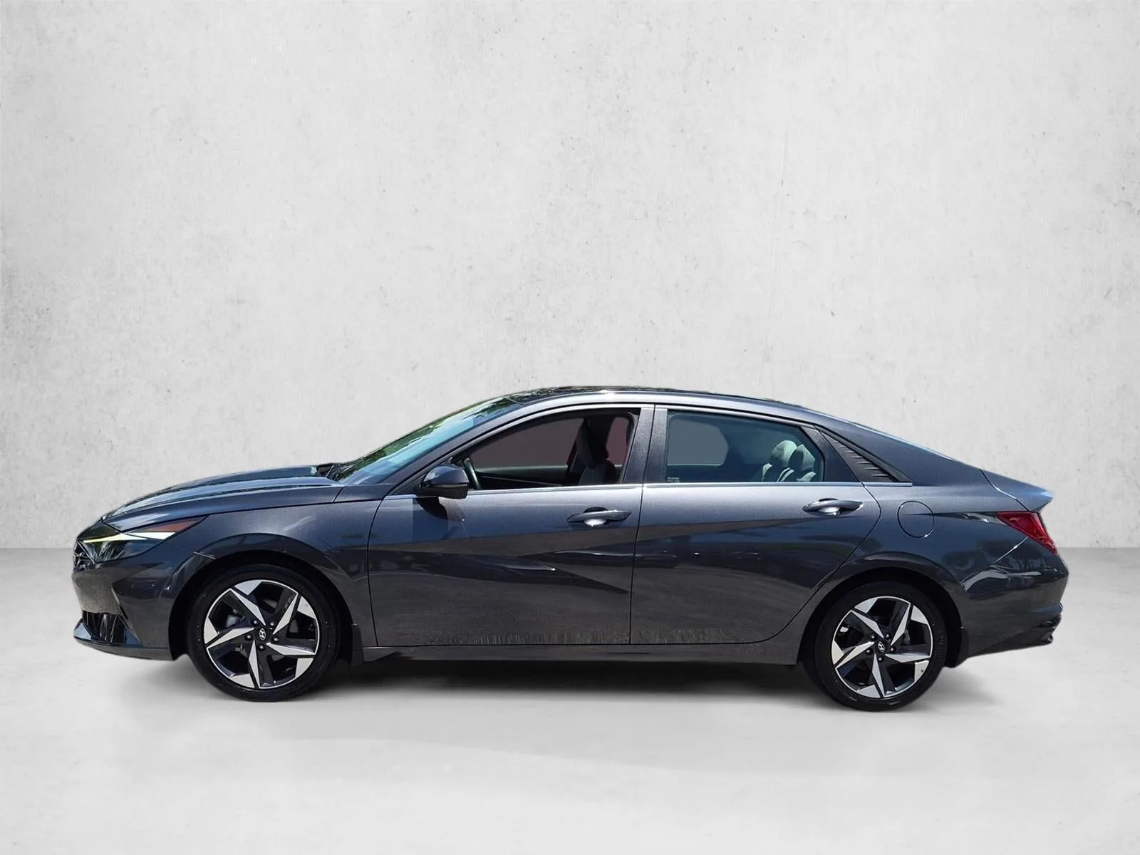 2023 Hyundai ELANTRA Limited IVT photo 6