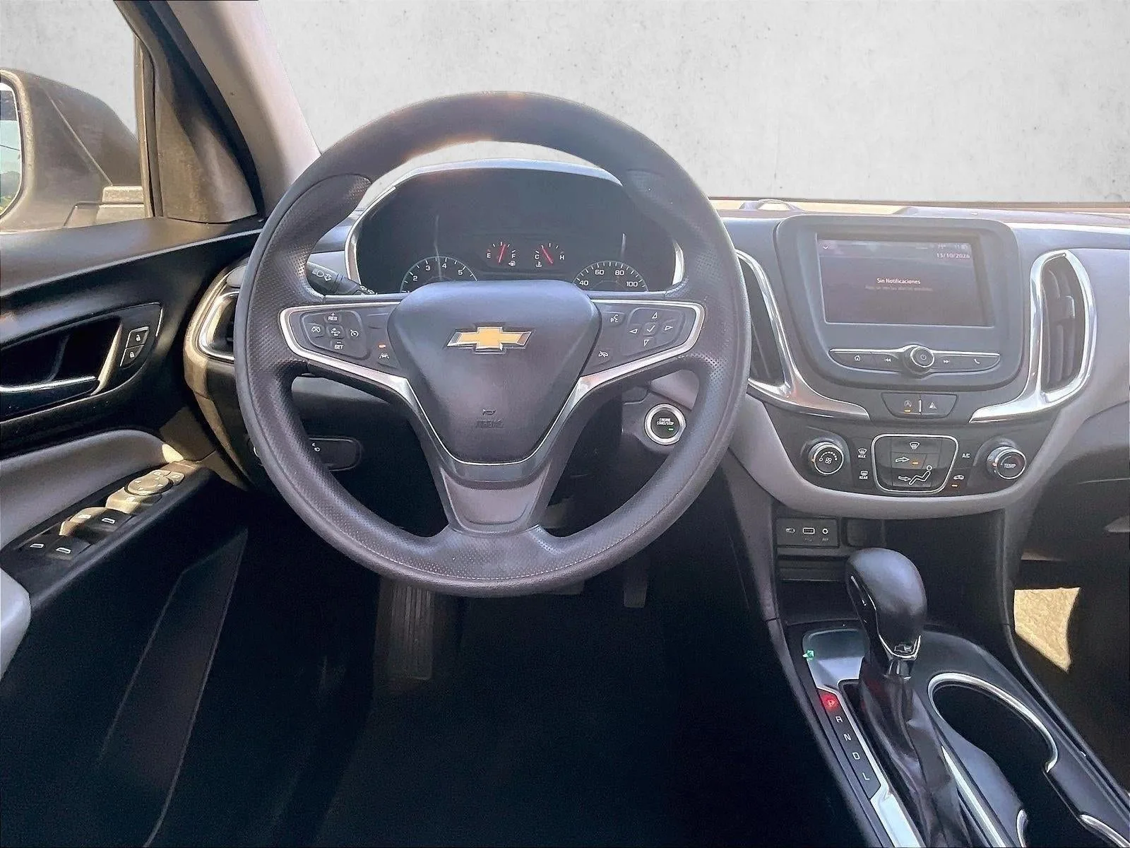 2022 Chevrolet Equinox LS photo 6