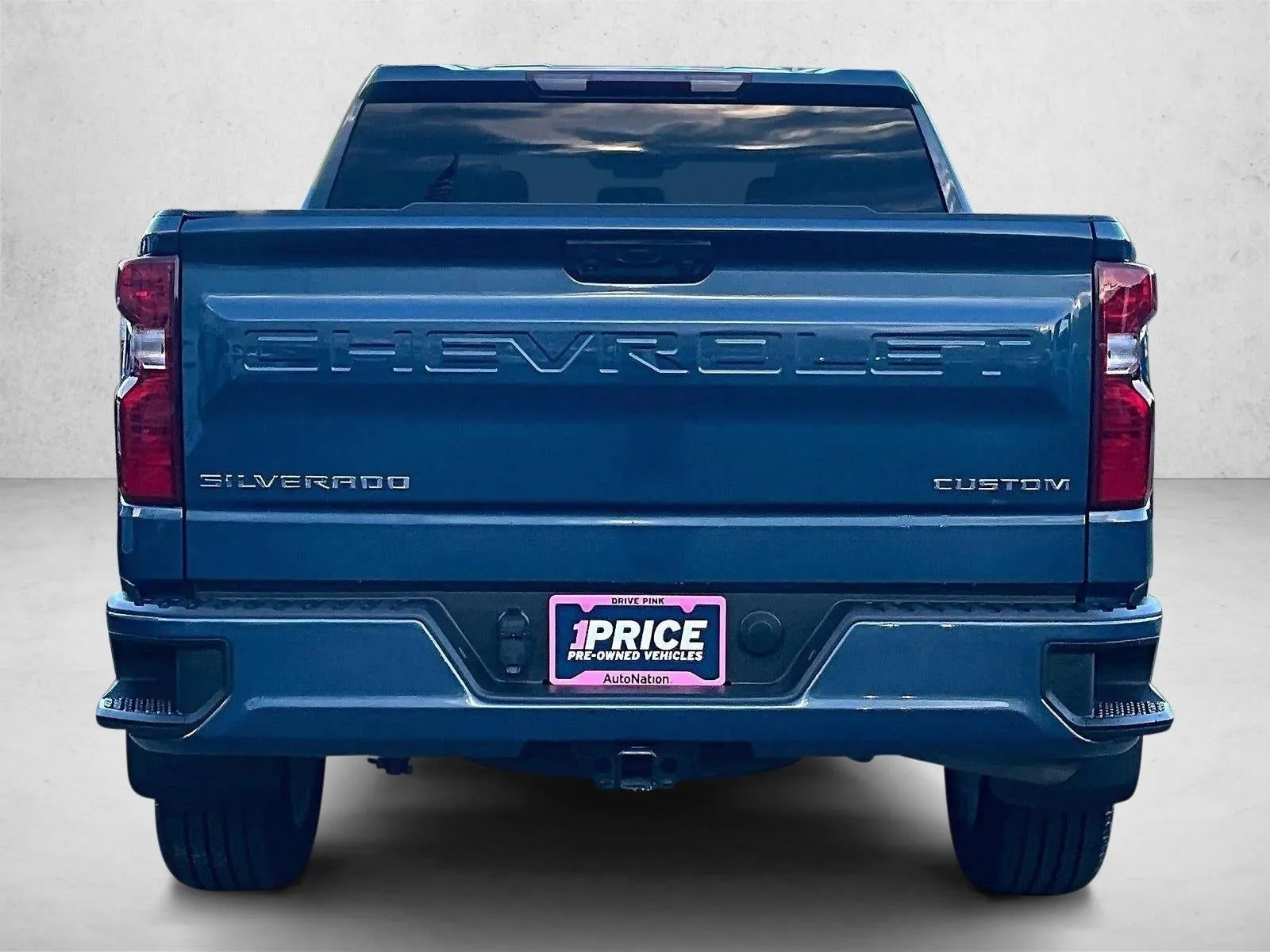 2024 Chevrolet Silverado 1500 Custom photo 4