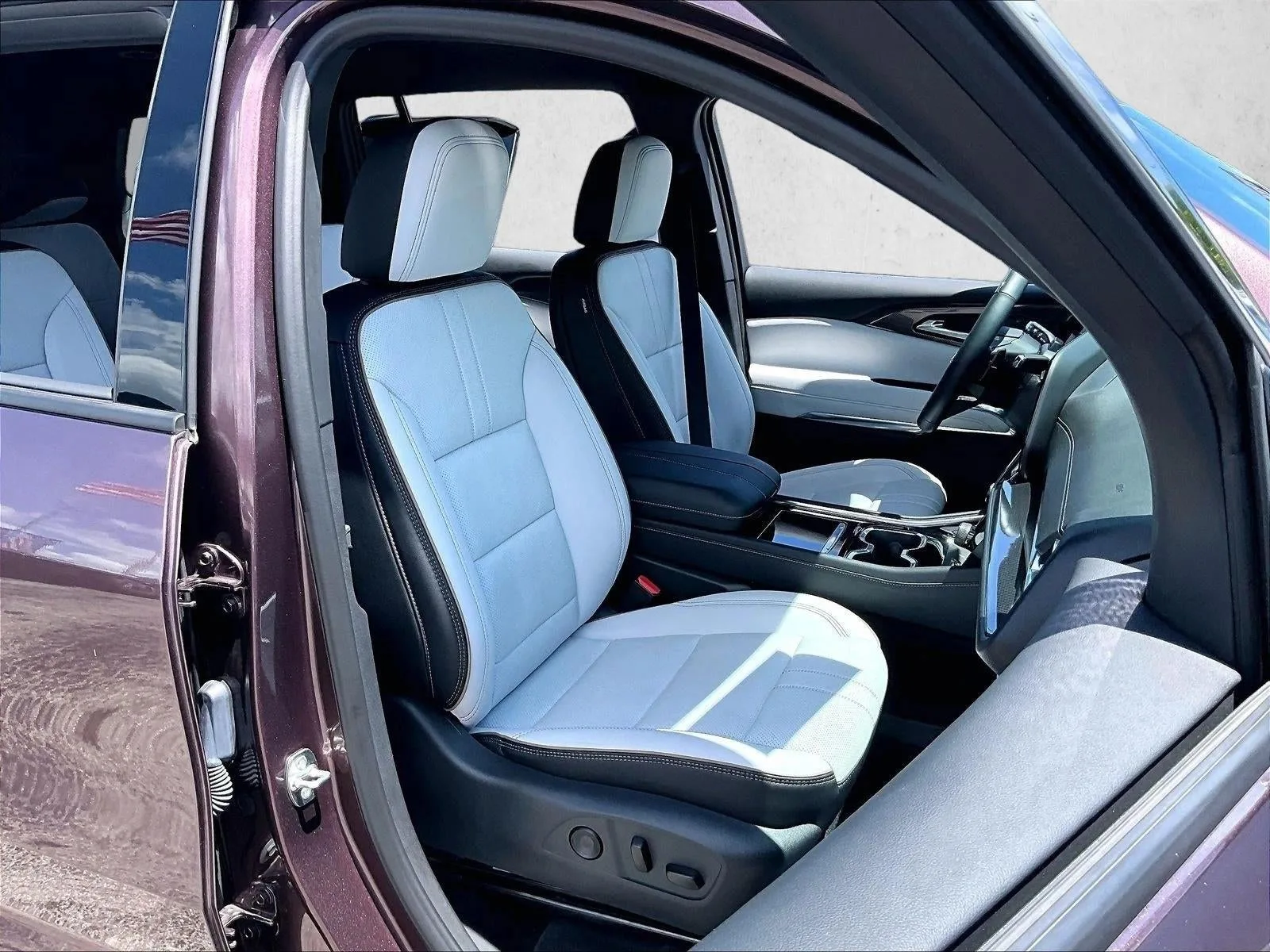 2026 Chevrolet Traverse High Country photo 9