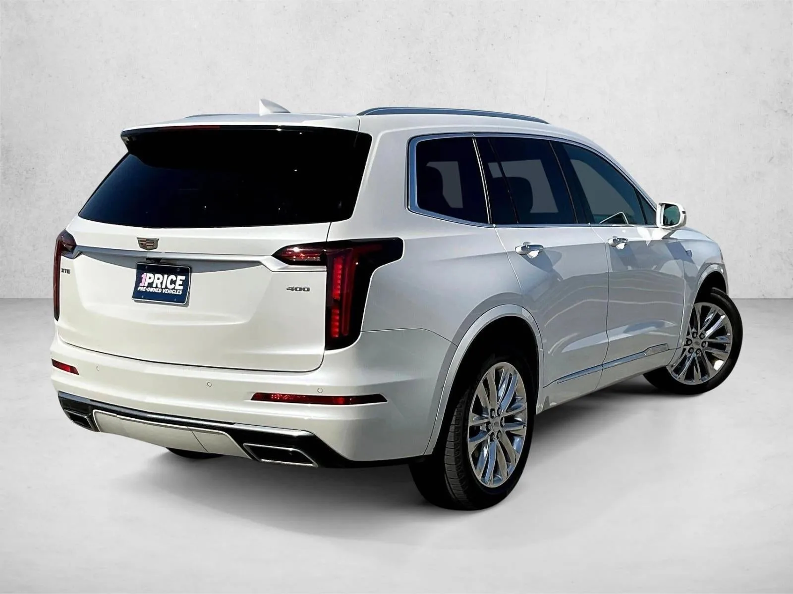 2020 Cadillac XT6 FWD 4dr Premium Luxury photo 2