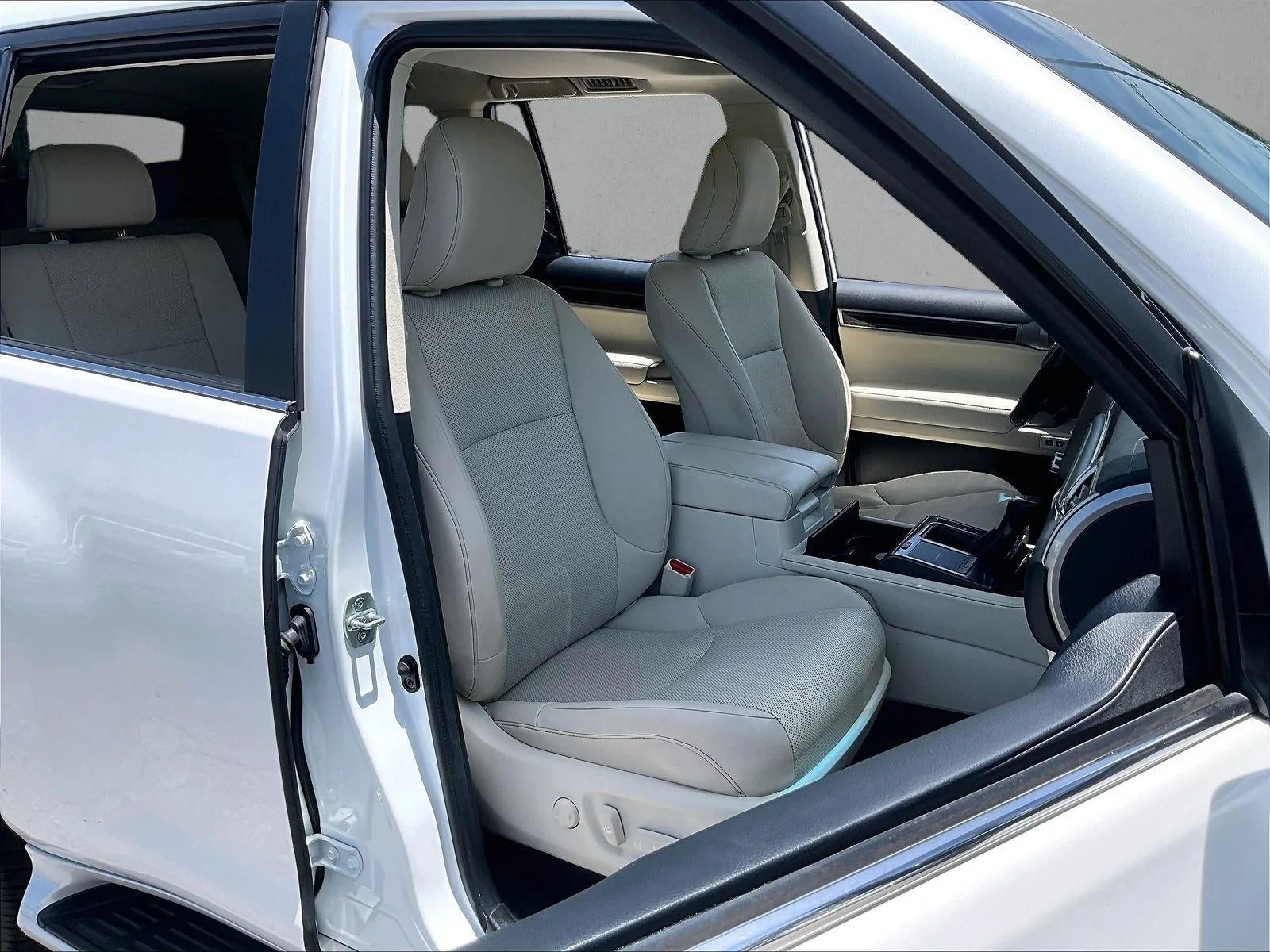 2023 Lexus GX 460 Premium photo 9