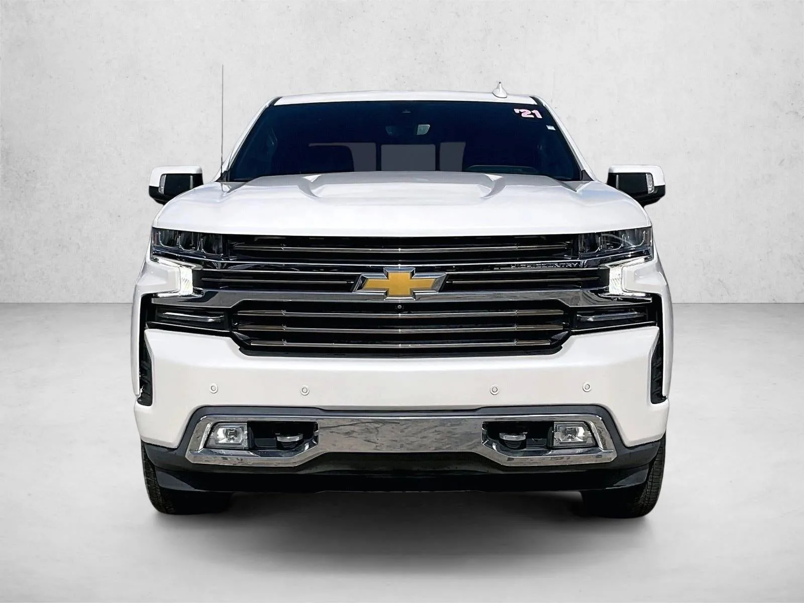 2021 Chevrolet Silverado 1500 High Country photo 3