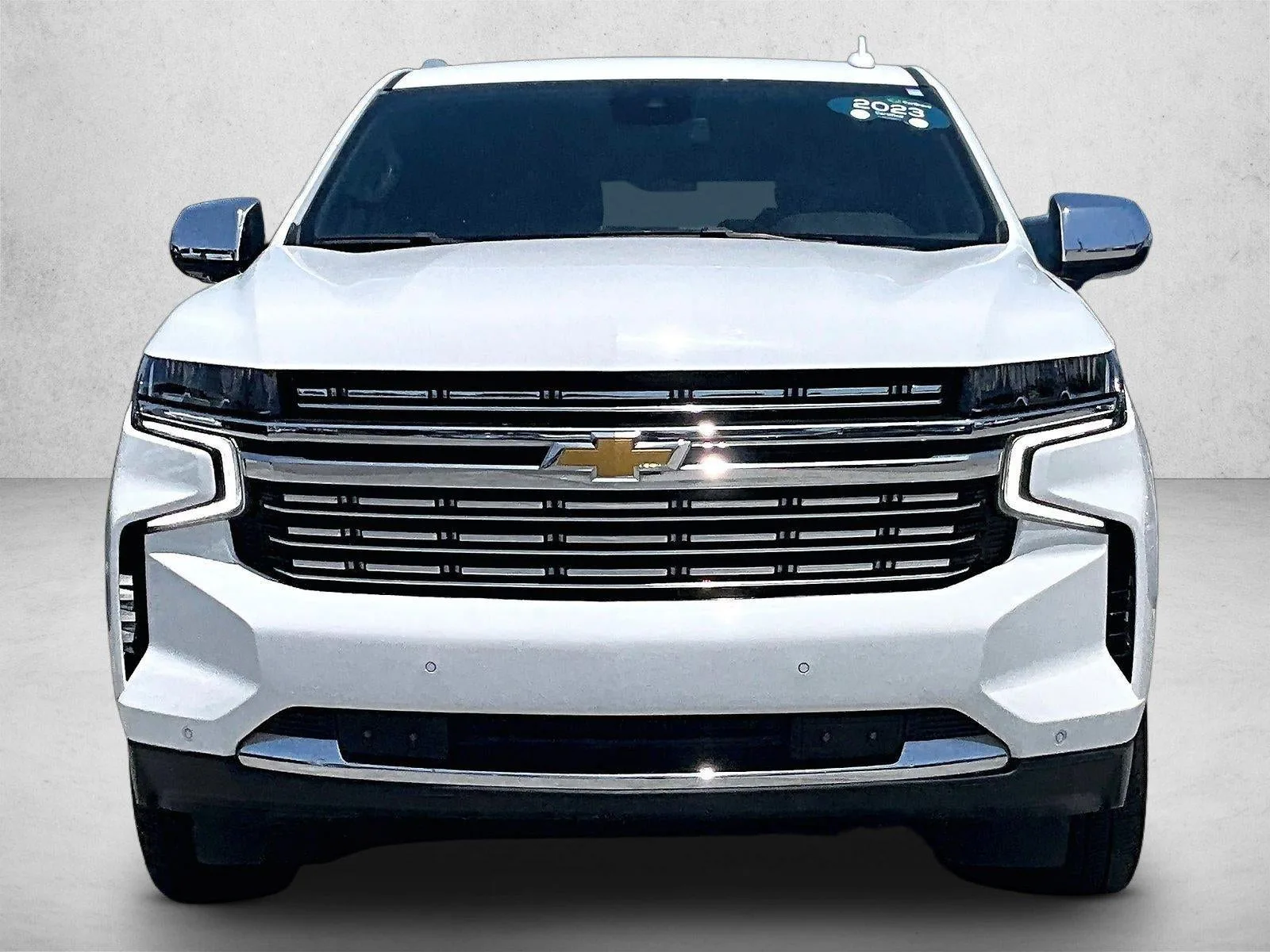 2023 Chevrolet Suburban Premier photo 3