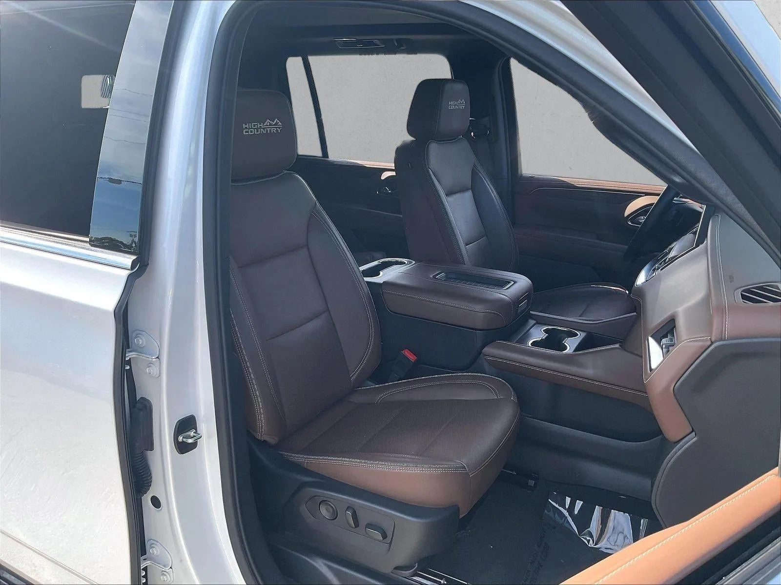 2024 Chevrolet Suburban High Country photo 9