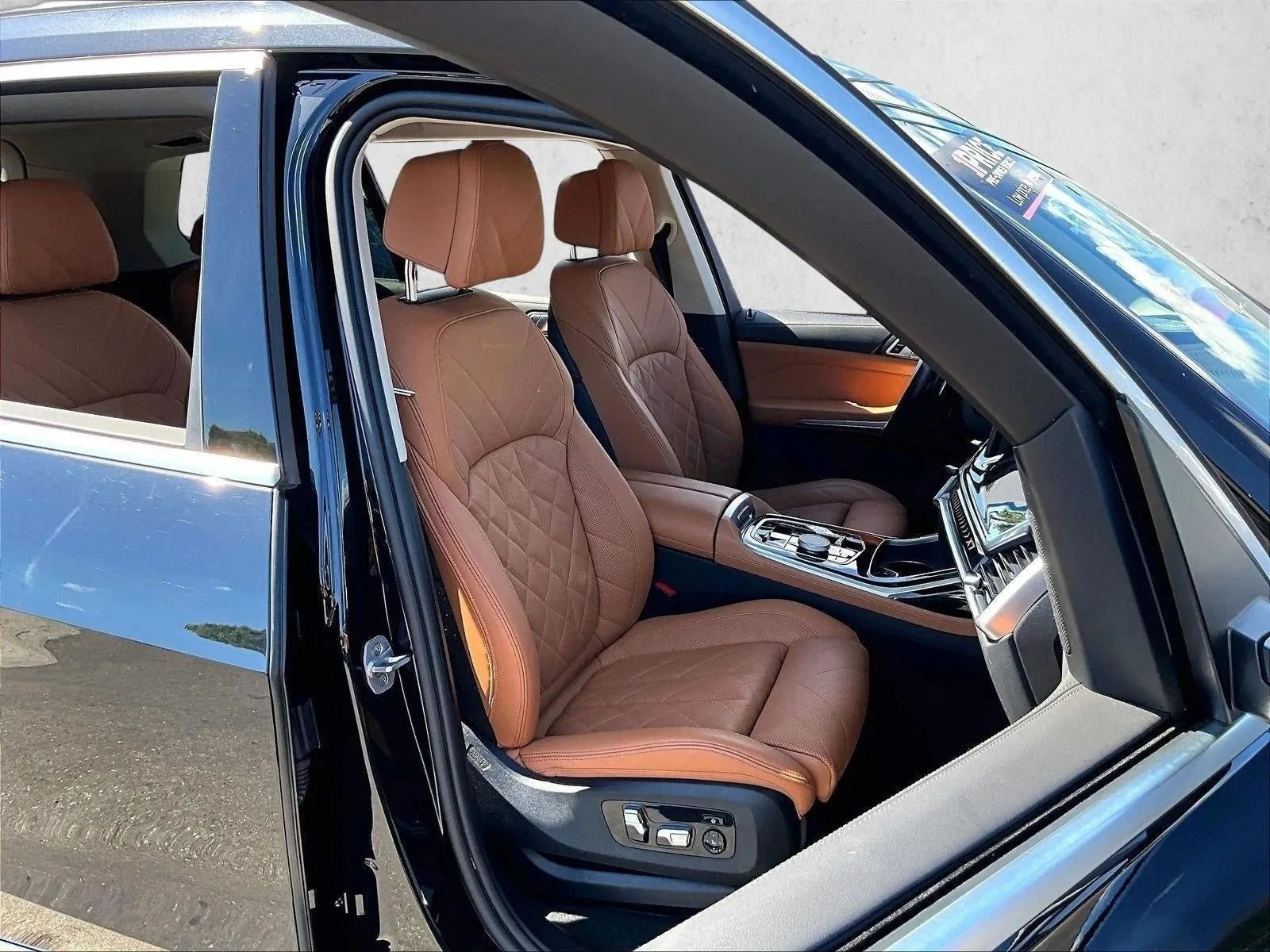 2023 BMW X7 xDrive40i photo 9