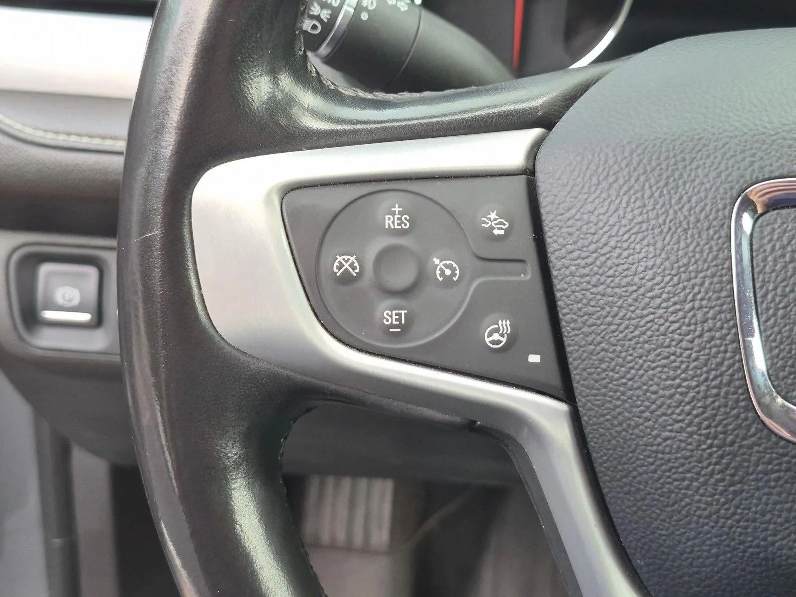 2021 GMC Acadia FWD SLT photo 4