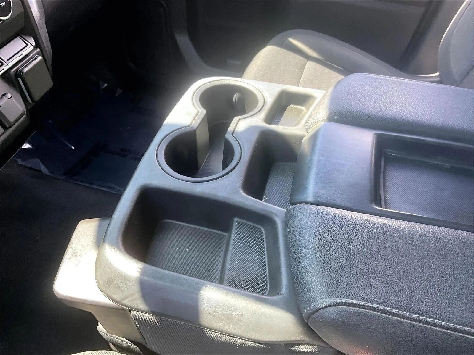 2022 Chevrolet Silverado 1500 Custom photo 11