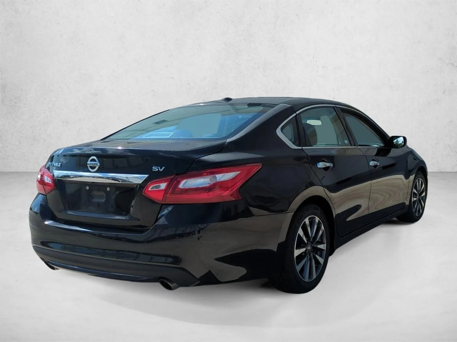 2017 Nissan Altima 2.5 SV Sedan photo 5