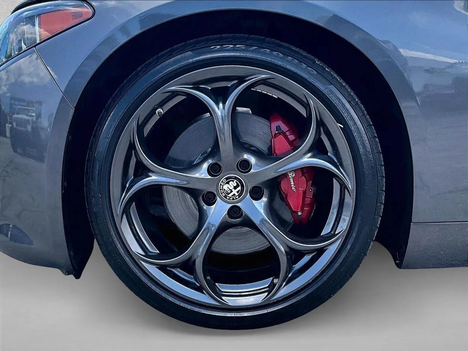 2024 Alfa Romeo Giulia Ti RWD photo 10